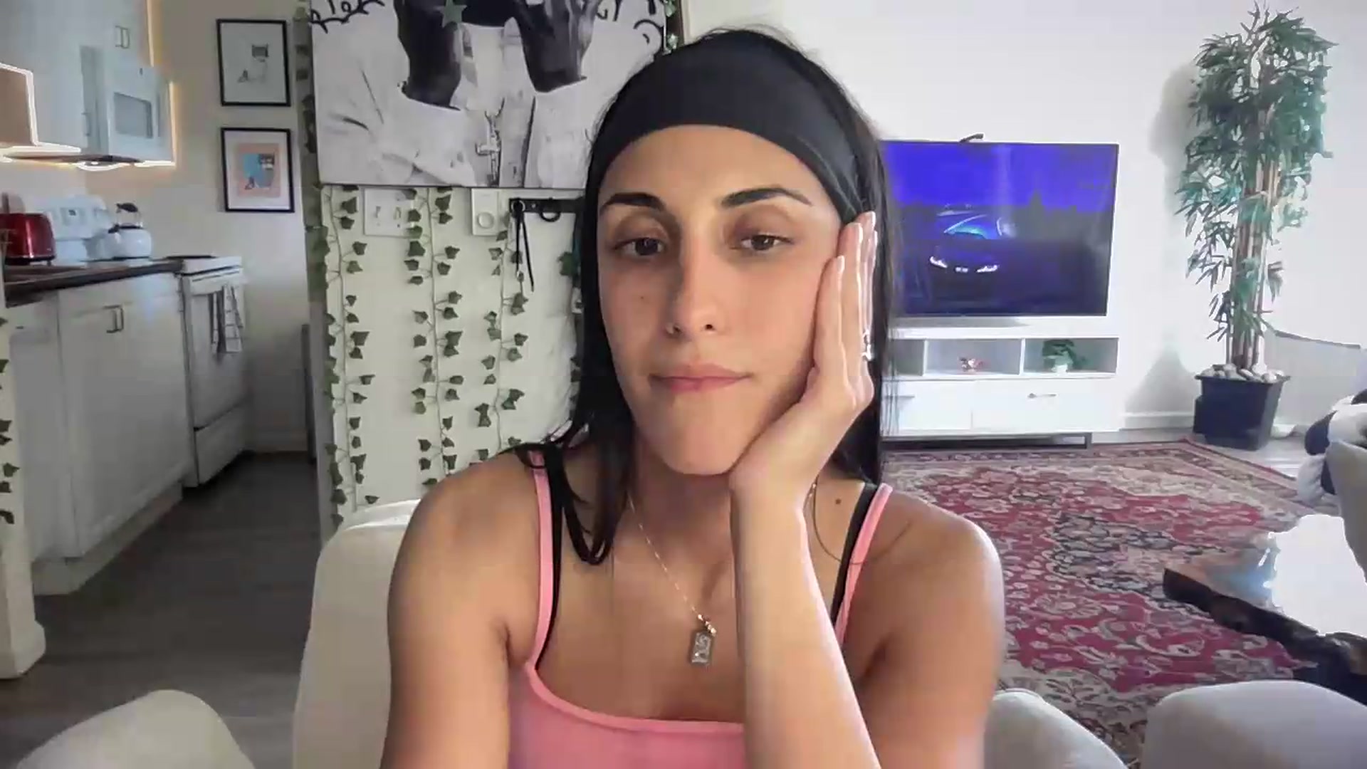 Gallery image thumbnail from LittlePersian's myfreecams stream on, 07/19/2026, 21:44 image 17 of 20