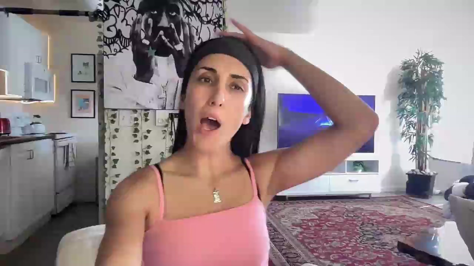 Gallery image thumbnail from LittlePersian's myfreecams stream on, 07/19/2026, 21:44 image 3 of 20