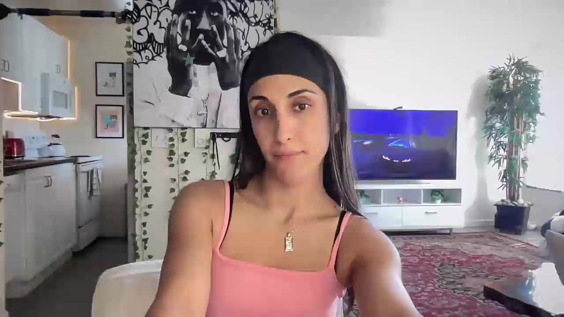 Gallery image thumbnail from LittlePersian's myfreecams stream on, 07/19/2026, 21:44 image 4 of 20