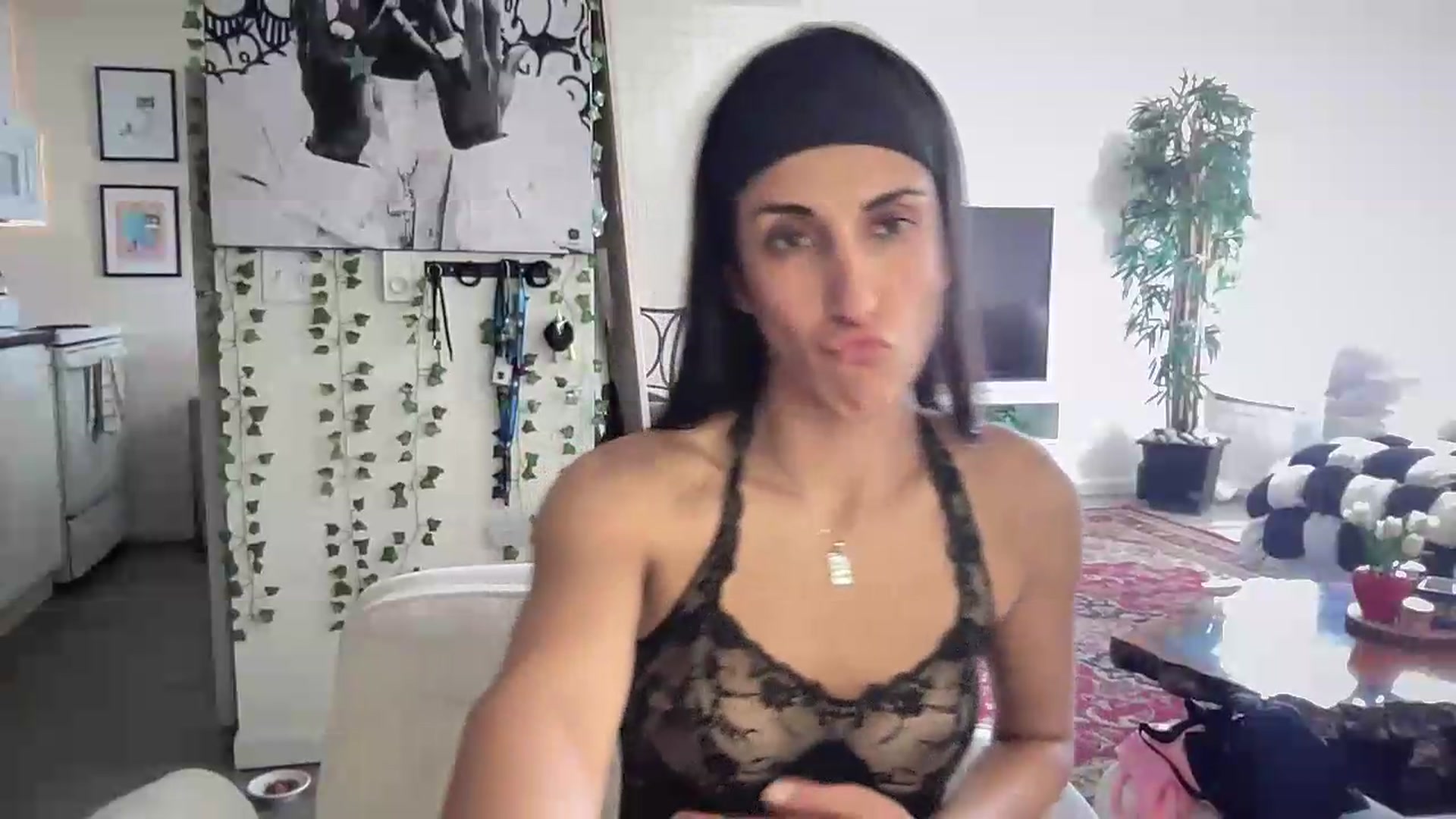 Gallery image thumbnail from LittlePersian's myfreecams stream on, 07/19/2026, 22:41 image 9 of 20