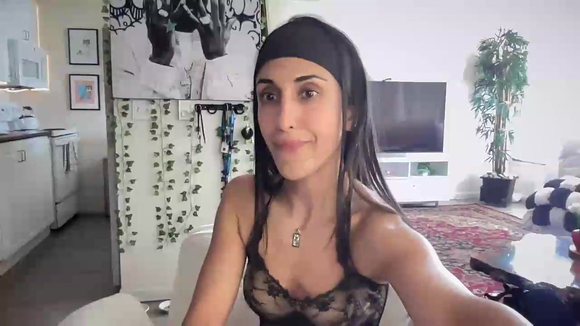 Gallery image thumbnail from LittlePersian's myfreecams stream on, 07/19/2026, 22:41 image 5 of 20