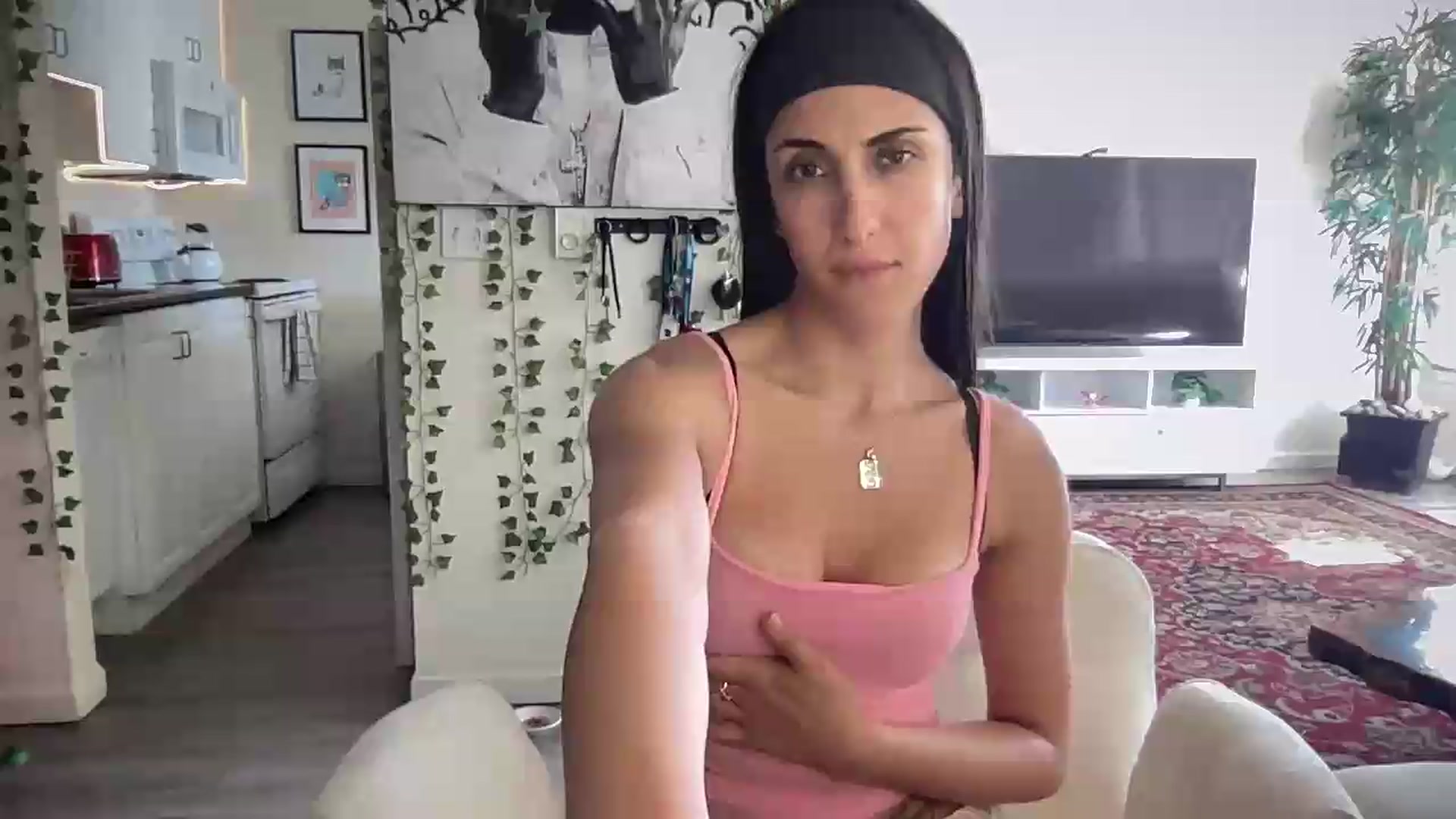 Gallery image thumbnail from LittlePersian's myfreecams stream on, 07/19/2026, 23:36 image 1 of 20