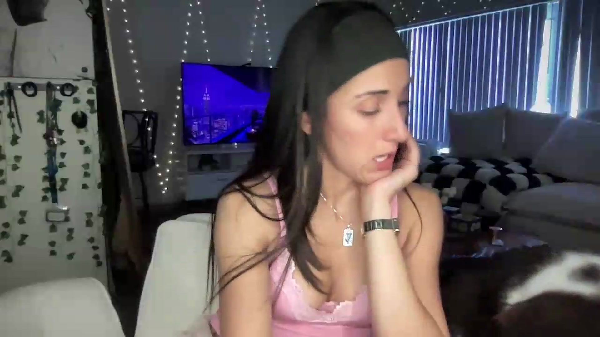 Gallery image thumbnail from LittlePersian's myfreecams stream on, 07/26/2026, 13:42 image 11 of 20