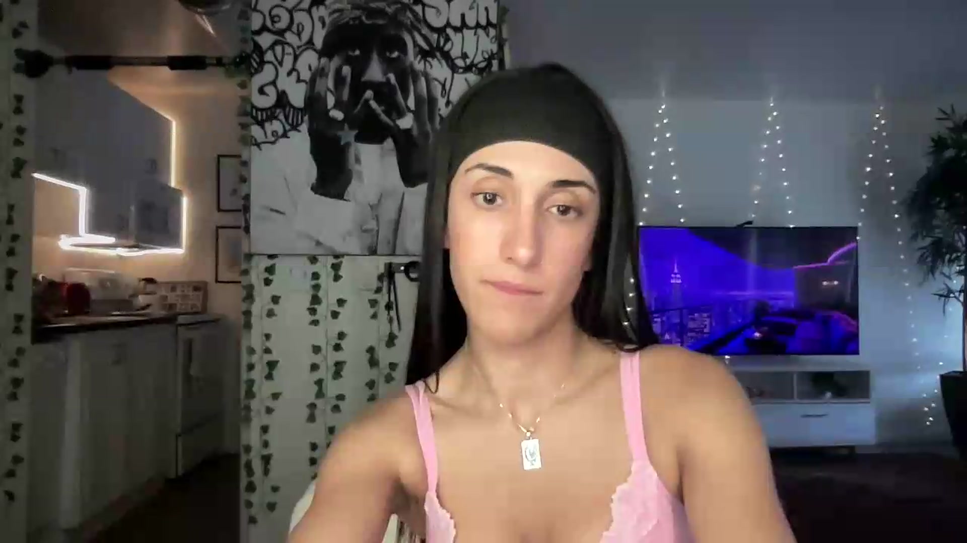 Gallery image thumbnail from LittlePersian's myfreecams stream on, 07/26/2026, 14:38 image 2 of 20