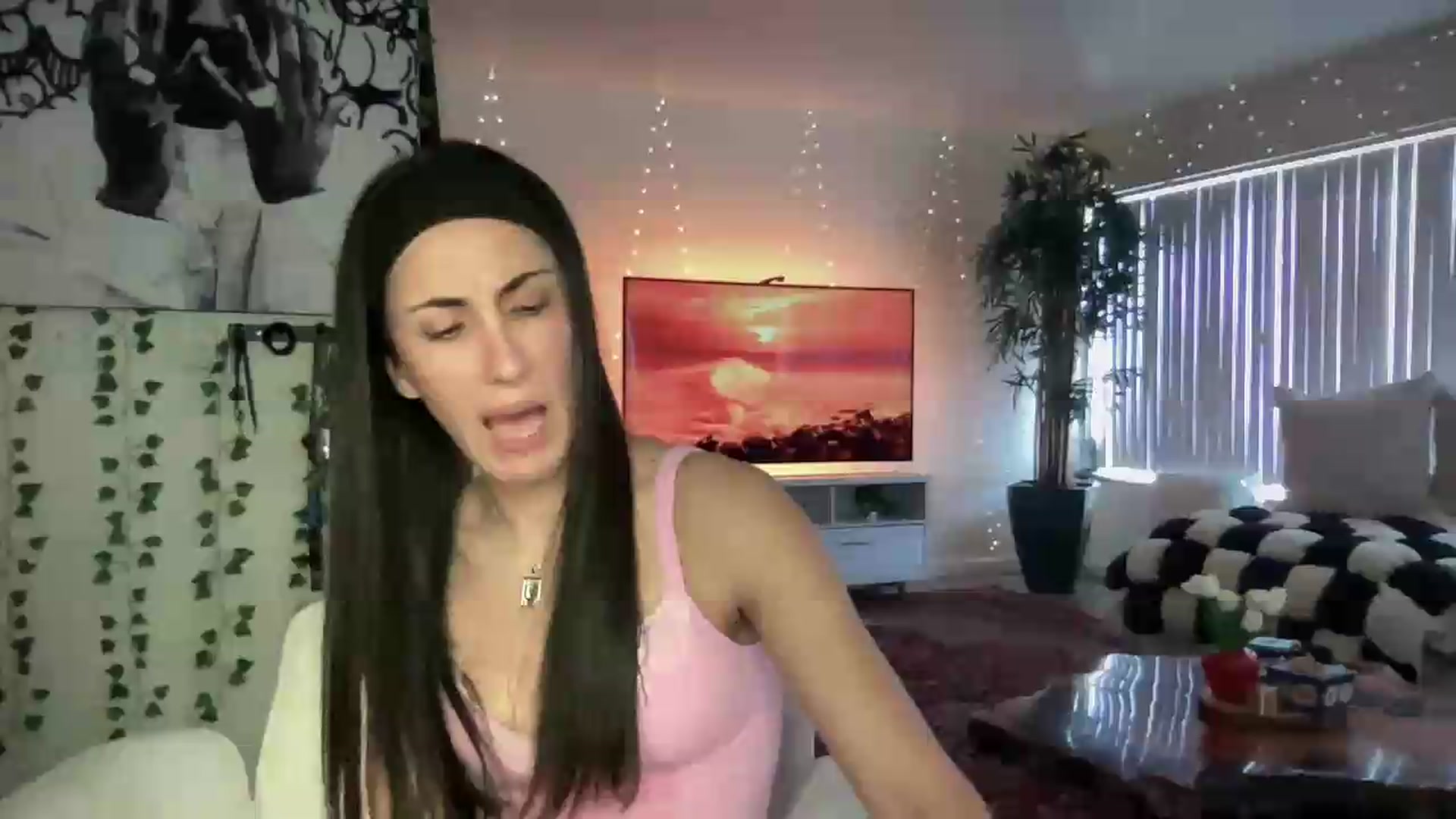 Gallery image thumbnail from LittlePersian's myfreecams stream on, 07/26/2026, 23:34 image 1 of 20