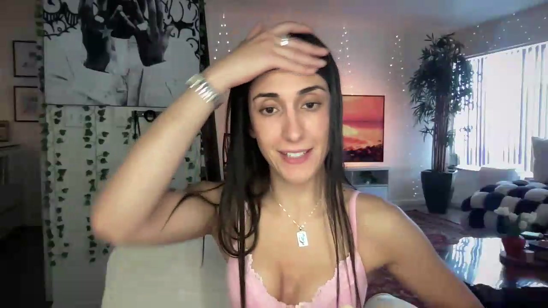 Gallery image thumbnail from LittlePersian's myfreecams stream on, 07/27/2026, 01:02 image 12 of 20