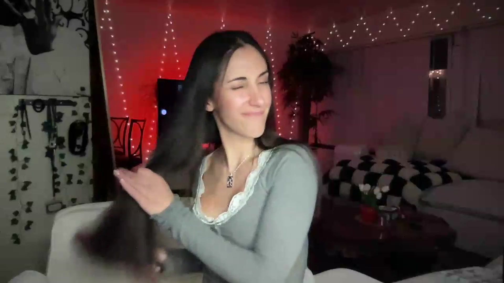 Gallery image thumbnail from LittlePersian's myfreecams stream on, 08/01/2026, 11:50 image 5 of 20