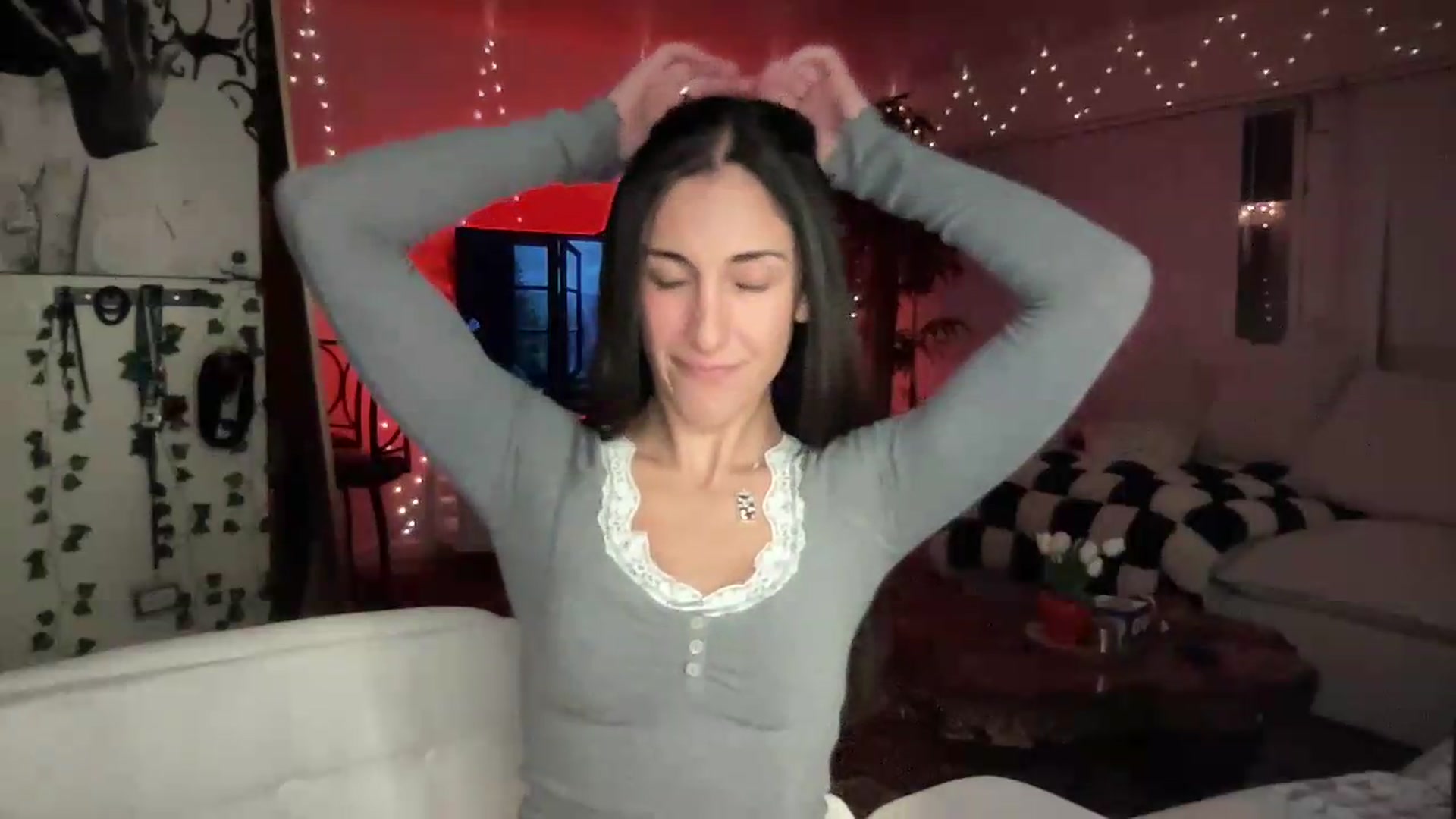 Gallery image thumbnail from LittlePersian's myfreecams stream on, 08/01/2026, 11:50 image 2 of 20