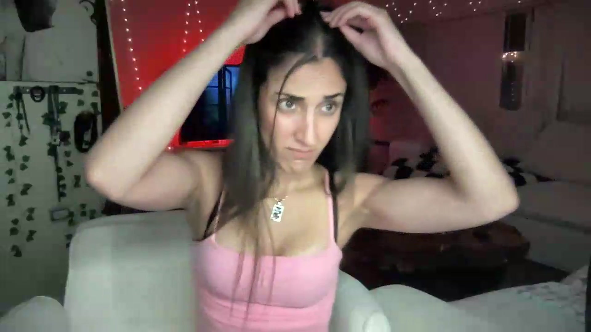 Gallery image thumbnail from LittlePersian's myfreecams stream on, 08/01/2026, 11:50 image 14 of 20