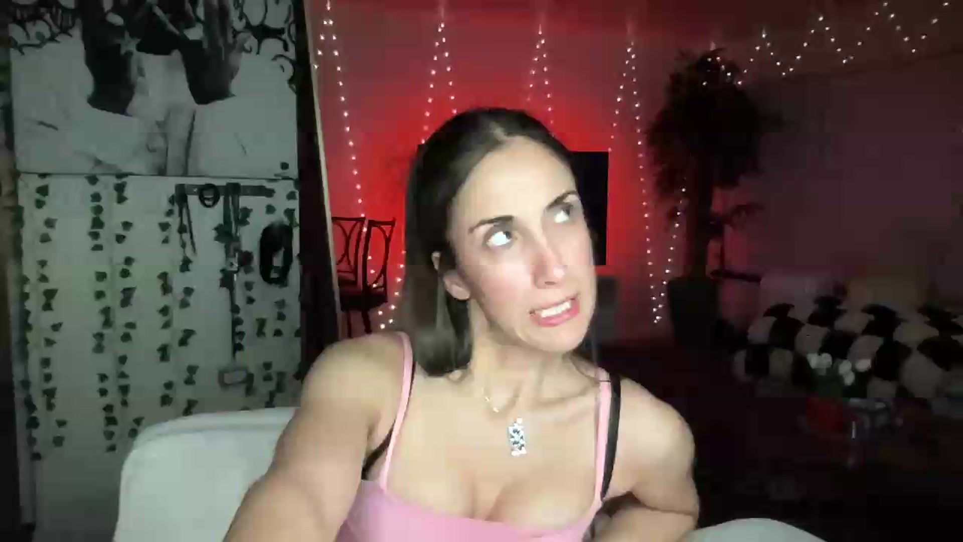 Gallery image thumbnail from LittlePersian's myfreecams stream on, 08/01/2026, 12:02 image 15 of 20