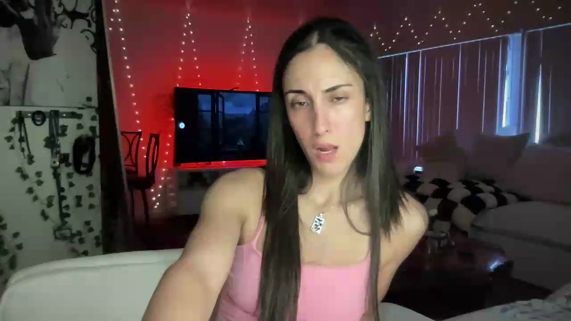 Gallery image thumbnail from LittlePersian's myfreecams stream on, 08/01/2026, 13:30 image 8 of 20