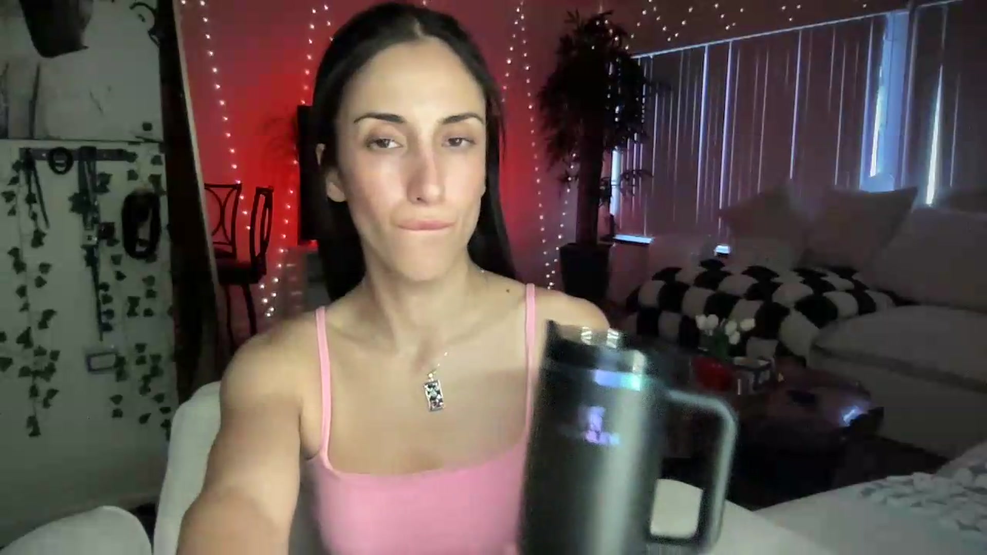 Gallery image thumbnail from LittlePersian's myfreecams stream on, 08/01/2026, 13:30 image 4 of 20