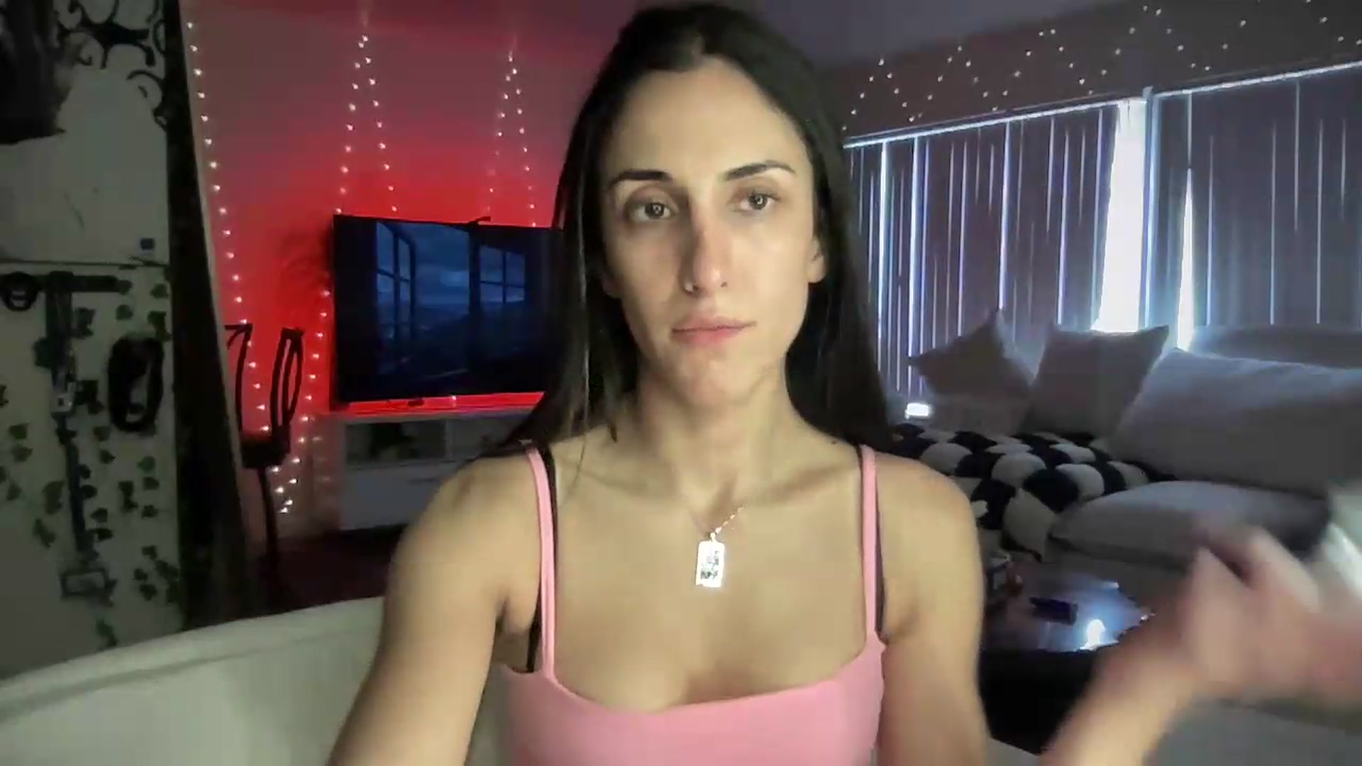 Gallery image thumbnail from LittlePersian's myfreecams stream on, 08/01/2026, 14:11 image 3 of 20