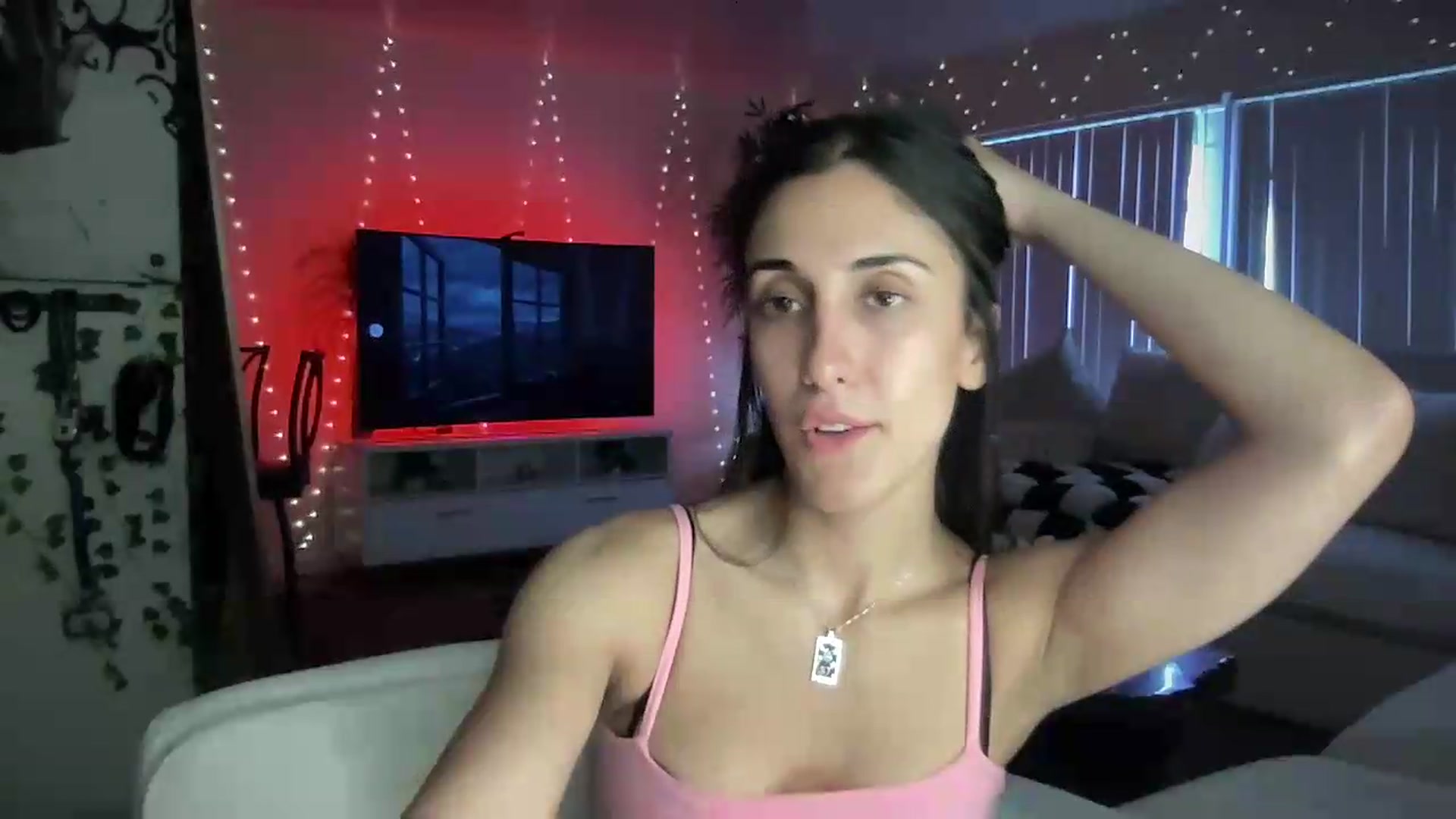 Gallery image thumbnail from LittlePersian's myfreecams stream on, 08/01/2026, 14:11 image 12 of 20