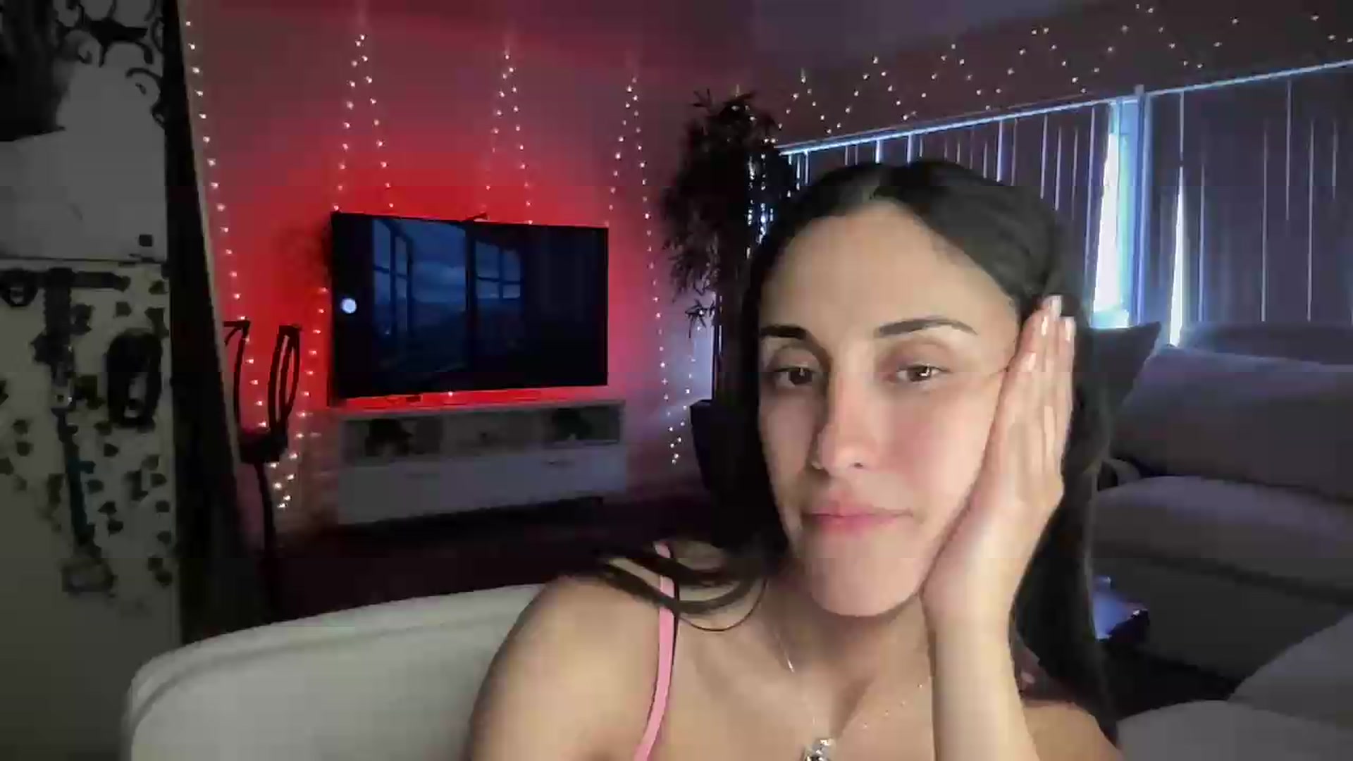 Gallery image thumbnail from LittlePersian's myfreecams stream on, 08/01/2026, 14:11 image 19 of 20