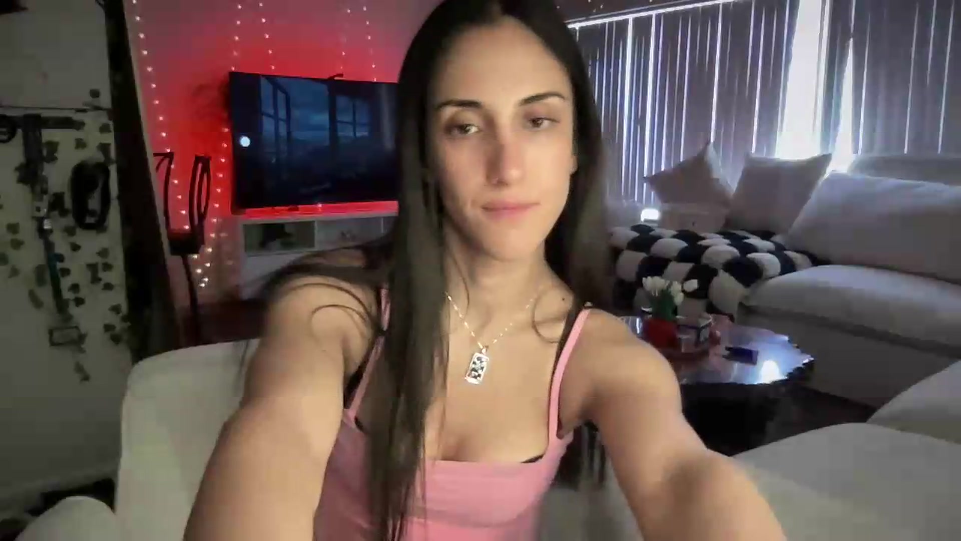 Gallery image thumbnail from LittlePersian's myfreecams stream on, 08/01/2026, 14:51 image 8 of 20