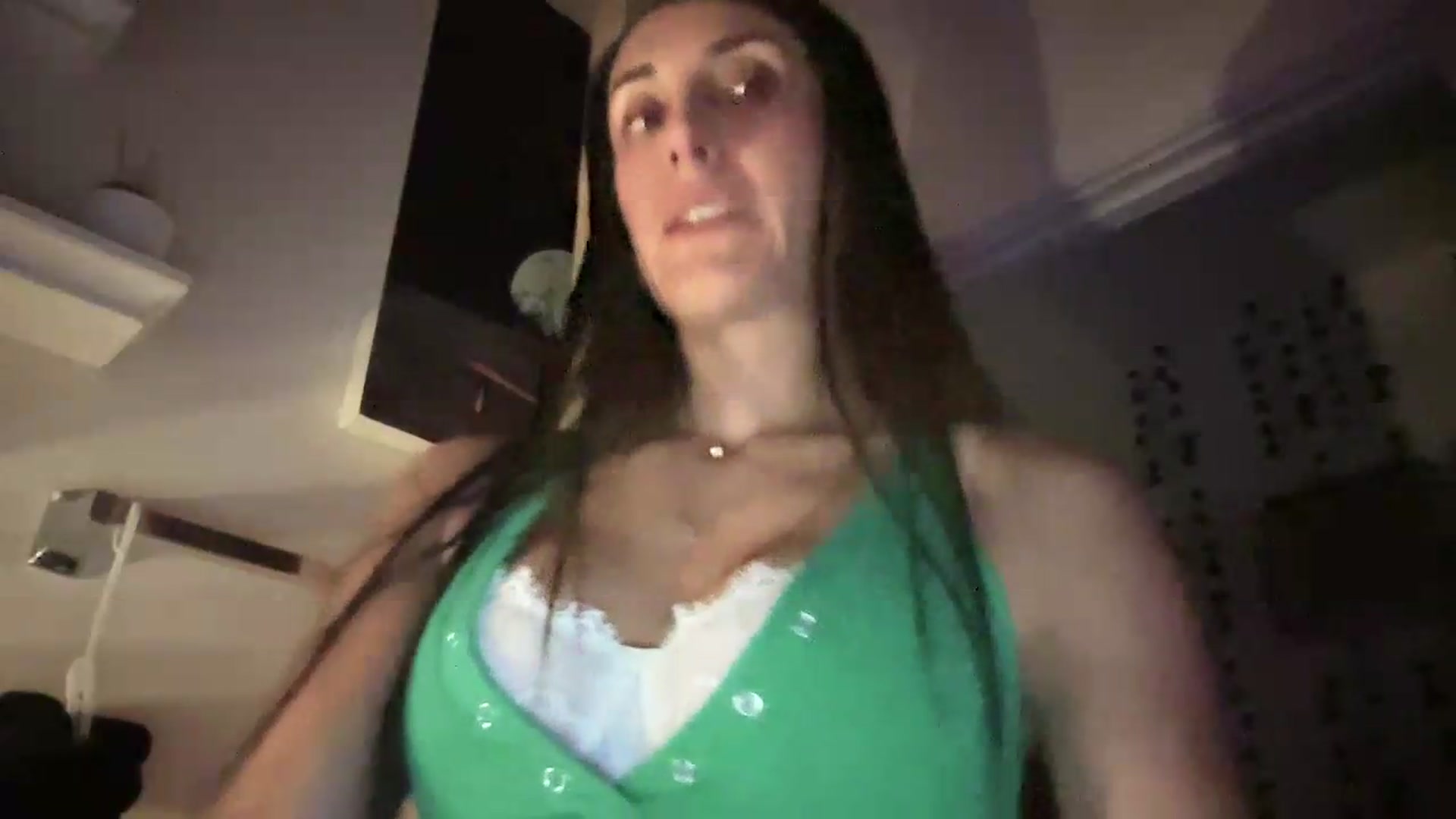 Gallery image thumbnail from LittlePersian's myfreecams stream on, 08/09/2026, 08:59 image 4 of 20