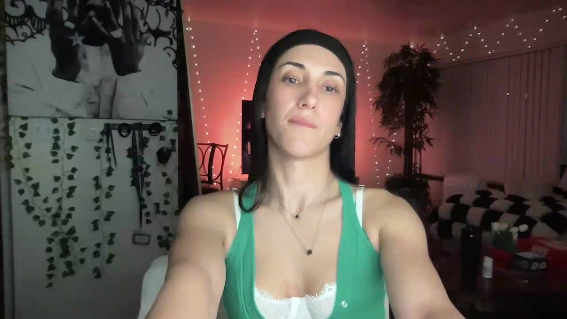 Gallery image thumbnail from LittlePersian's myfreecams stream on, 08/09/2026, 11:23 image 15 of 20