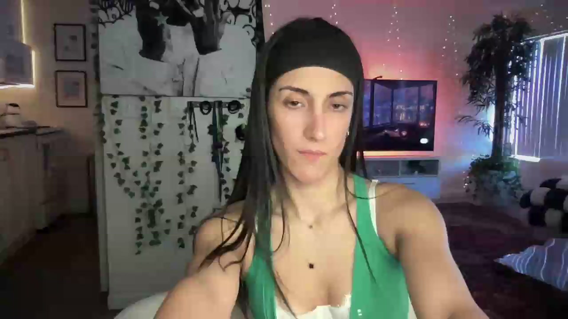 Gallery image thumbnail from LittlePersian's myfreecams stream on, 08/09/2026, 16:37 image 3 of 20