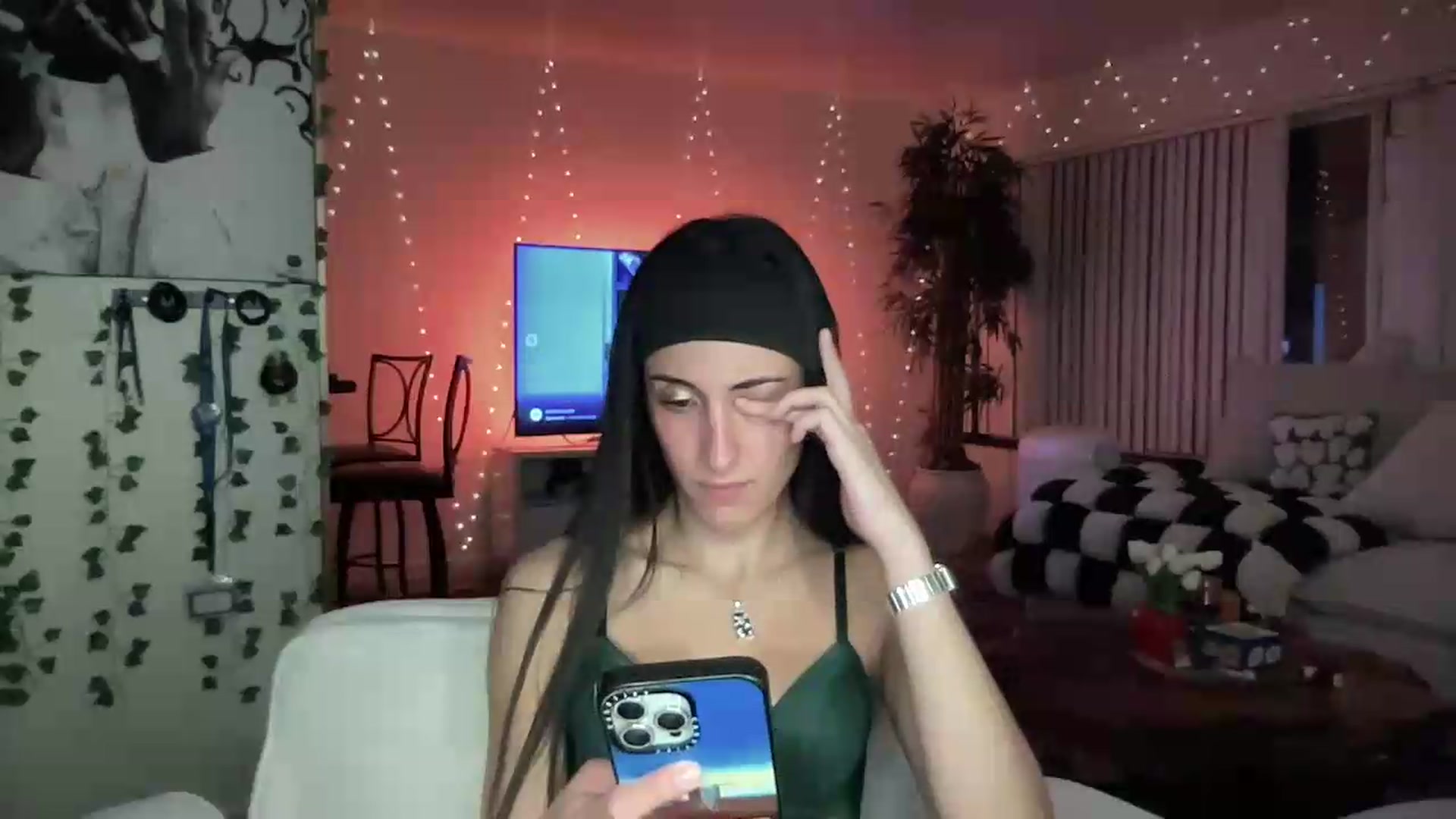 Gallery image thumbnail from LittlePersian's myfreecams stream on, 08/23/2026, 10:02 image 5 of 20