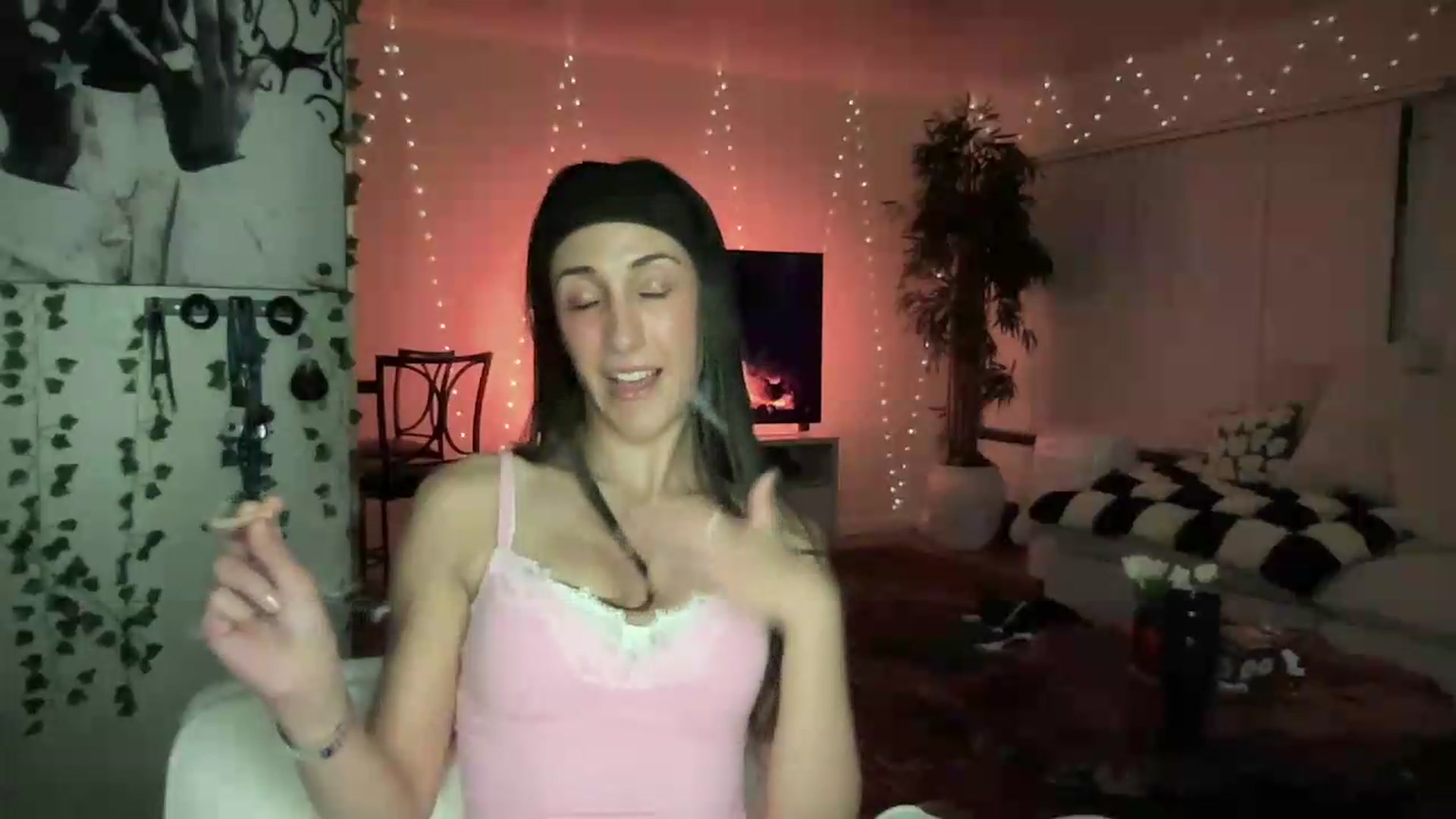 Gallery image thumbnail from LittlePersian's myfreecams stream on, 08/30/2026, 09:44 image 8 of 20