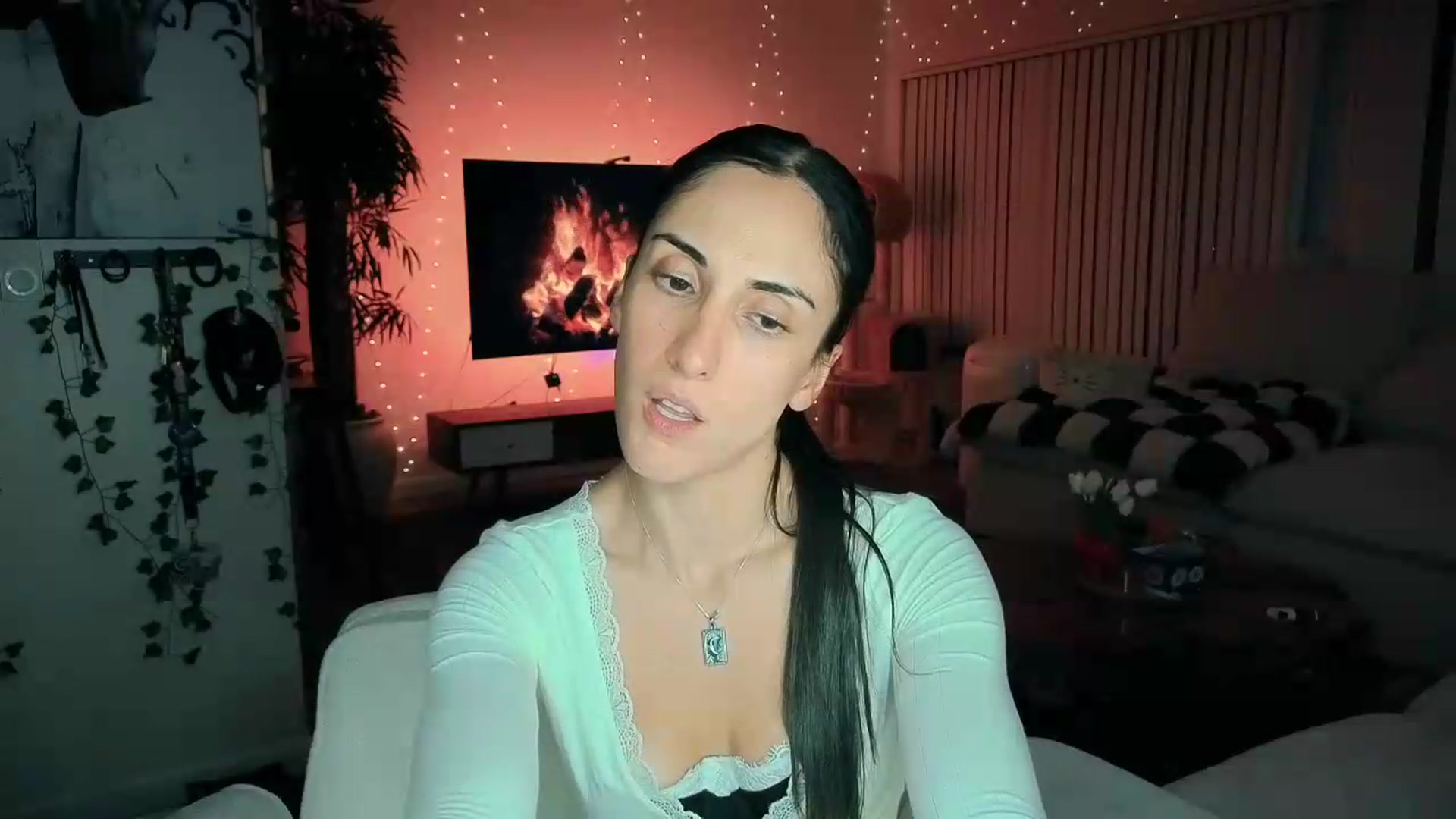 Gallery image thumbnail from LittlePersian's myfreecams stream on, 09/06/2026, 12:59 image 18 of 20