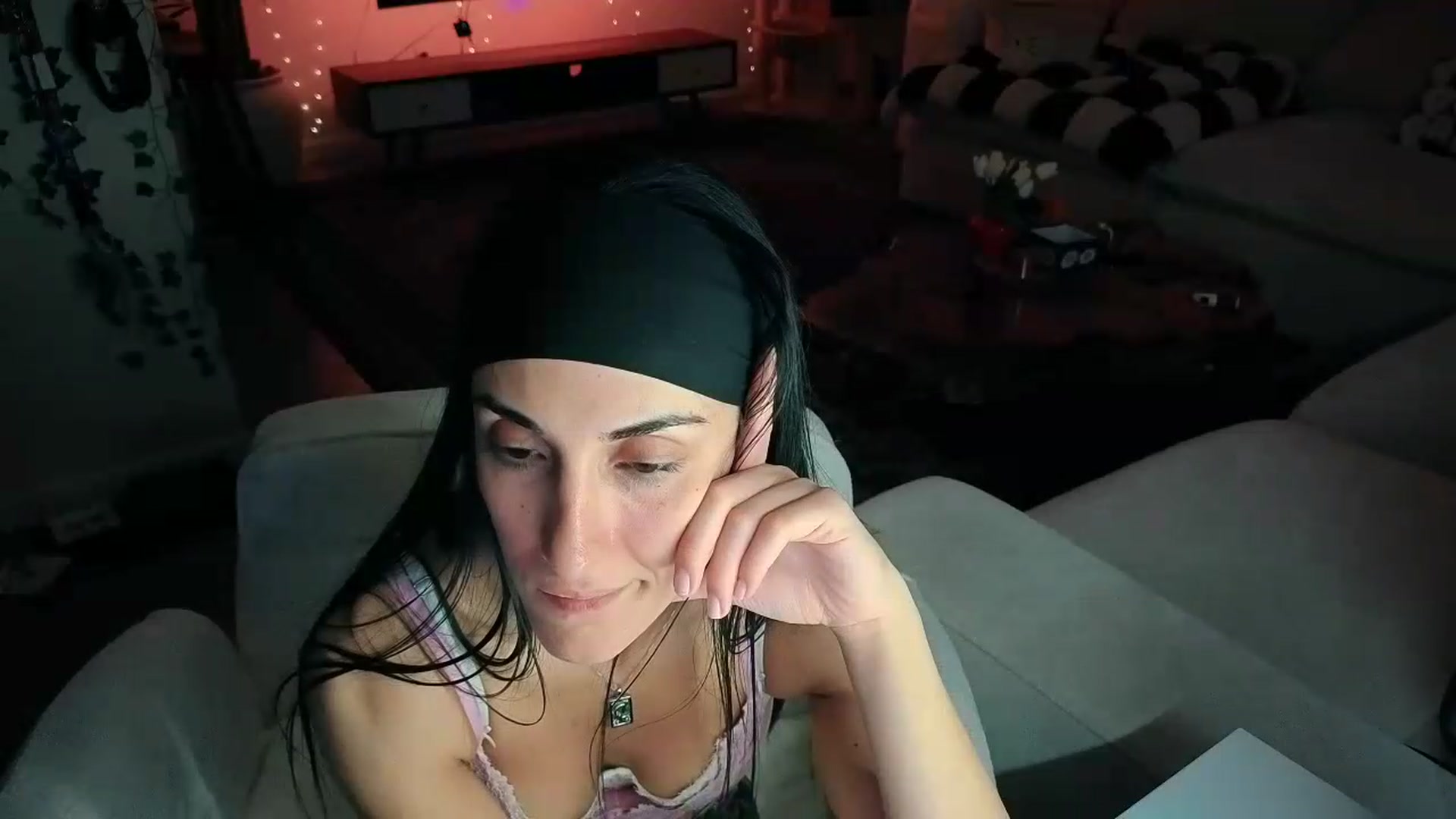 Gallery image thumbnail from LittlePersian's myfreecams stream on, 09/07/2026, 09:17 image 19 of 20