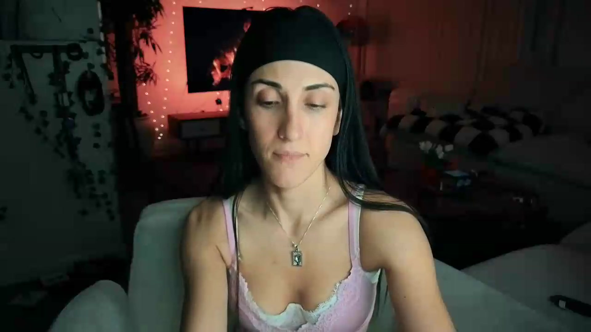Gallery image thumbnail from LittlePersian's myfreecams stream on, 09/07/2026, 09:17 image 4 of 20