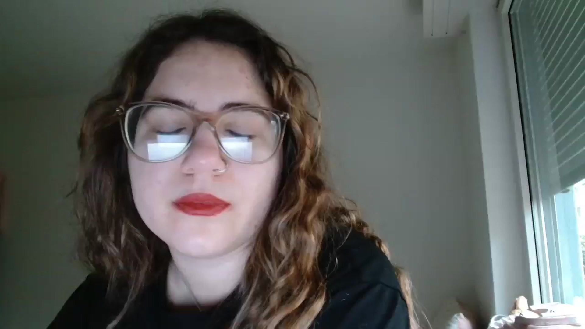 Gallery image thumbnail from LittlePoli's myfreecams stream on, 12/24/2025, 12:07 image 1 of 20