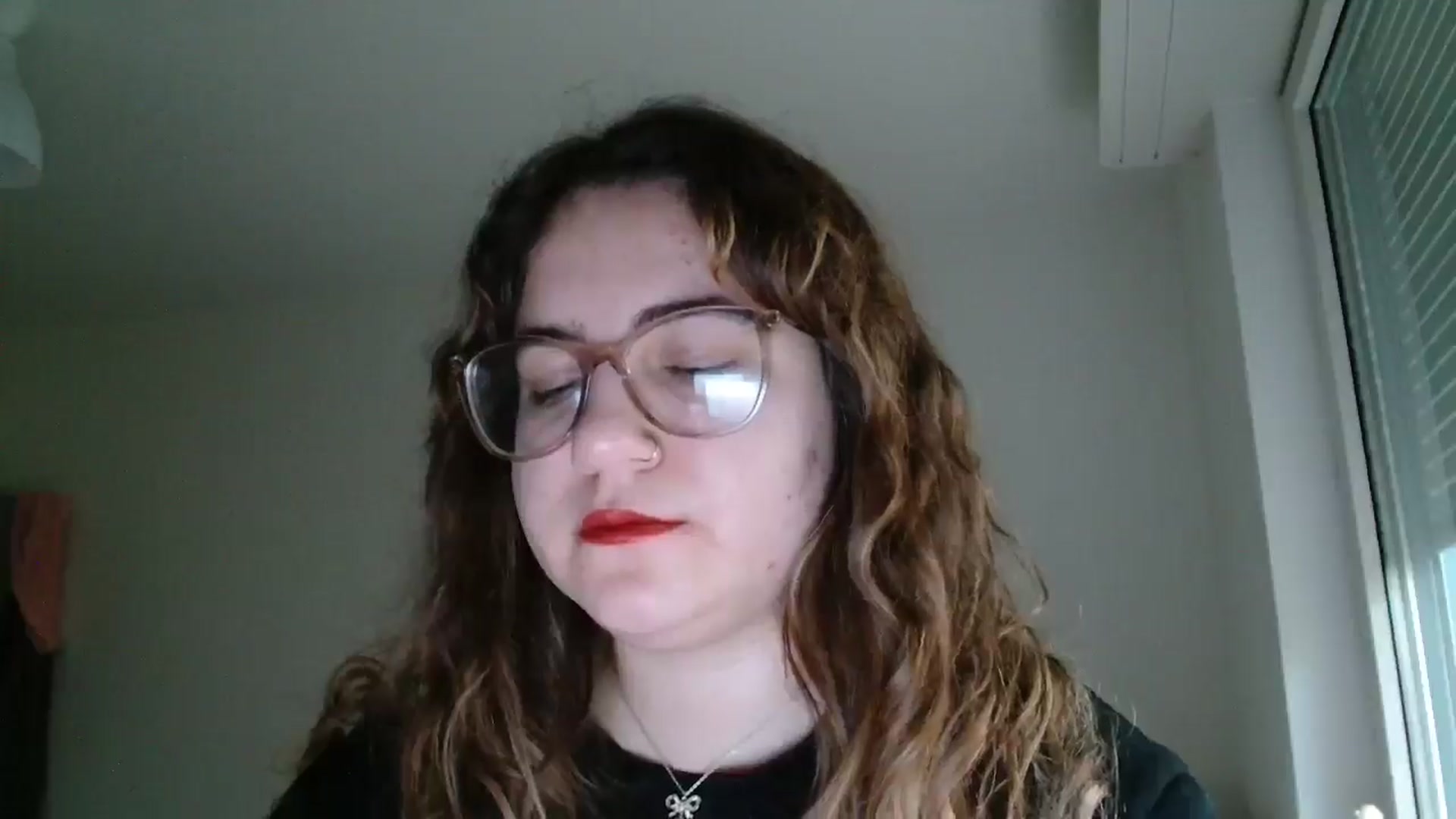 Gallery image thumbnail from LittlePoli's myfreecams stream on, 12/24/2025, 12:34 image 17 of 20