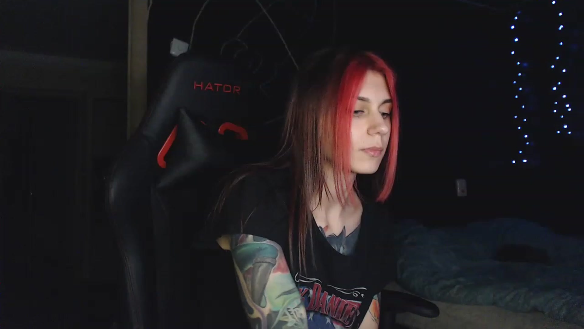 Gallery image thumbnail from LittleSadness's myfreecams stream on, 11/20/2022, 04:01 image 20 of 20