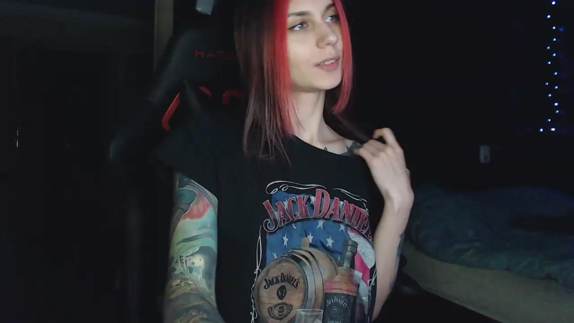 Gallery image thumbnail from LittleSadness's myfreecams stream on, 11/20/2022, 04:01 image 3 of 20
