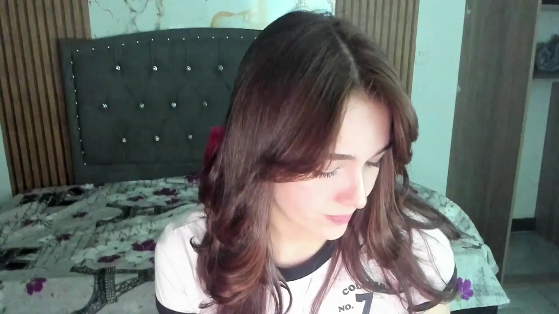 Gallery image thumbnail from LittleSofiG's myfreecams stream on, 03/12/2026, 06:07 image 2 of 20