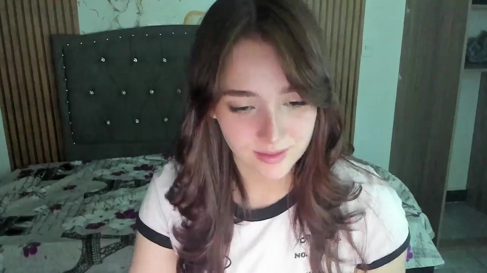 Gallery image thumbnail from LittleSofiG's myfreecams stream on, 03/12/2026, 06:07 image 20 of 20
