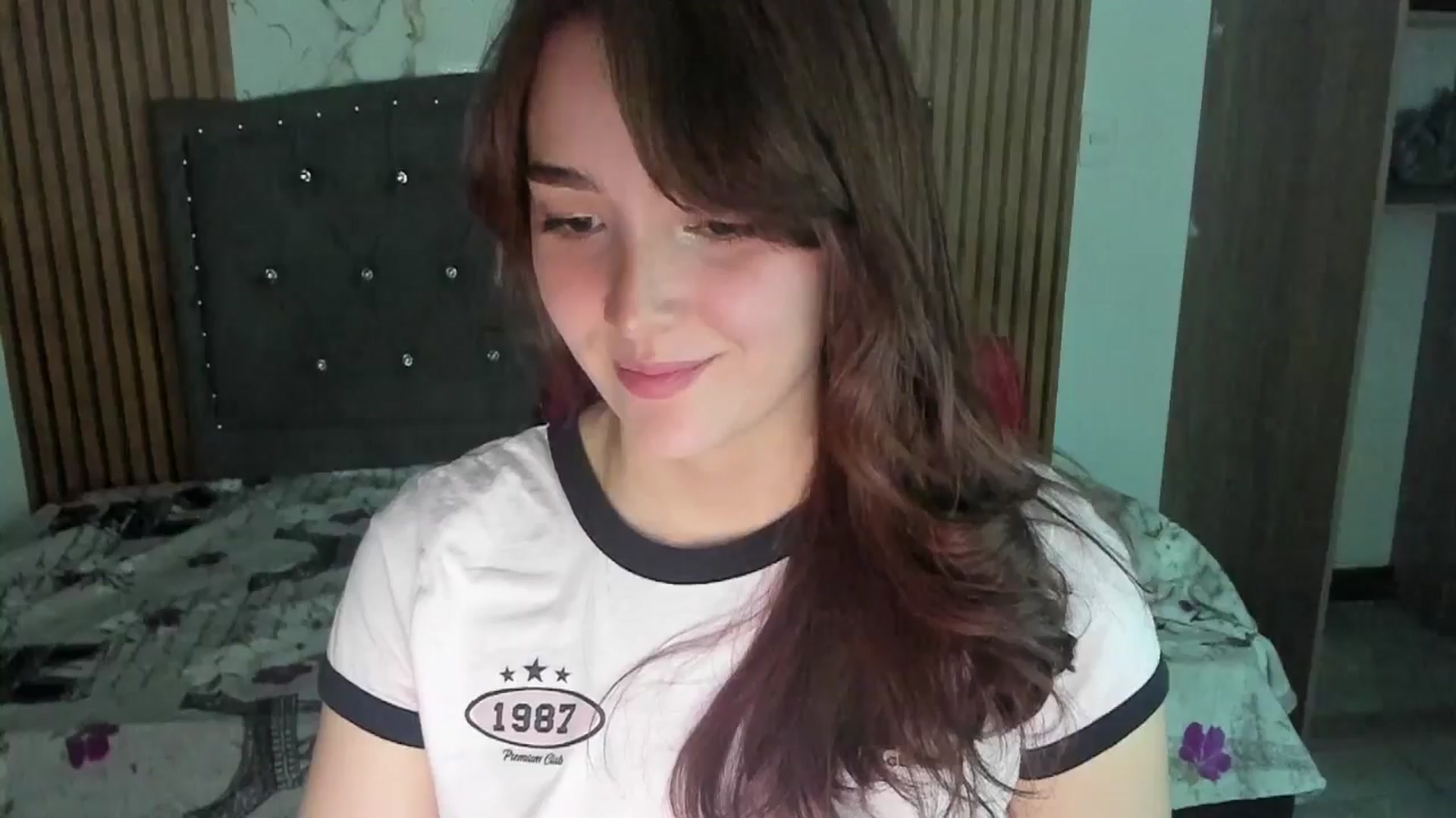 Gallery image thumbnail from LittleSofiG's myfreecams stream on, 03/12/2026, 06:07 image 14 of 20