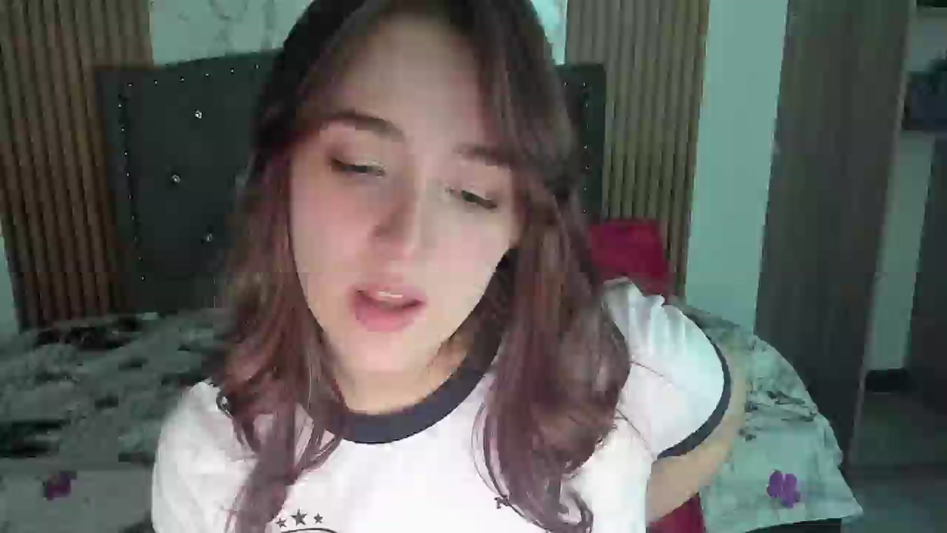 Gallery image thumbnail from LittleSofiG's myfreecams stream on, 03/12/2026, 06:07 image 11 of 20