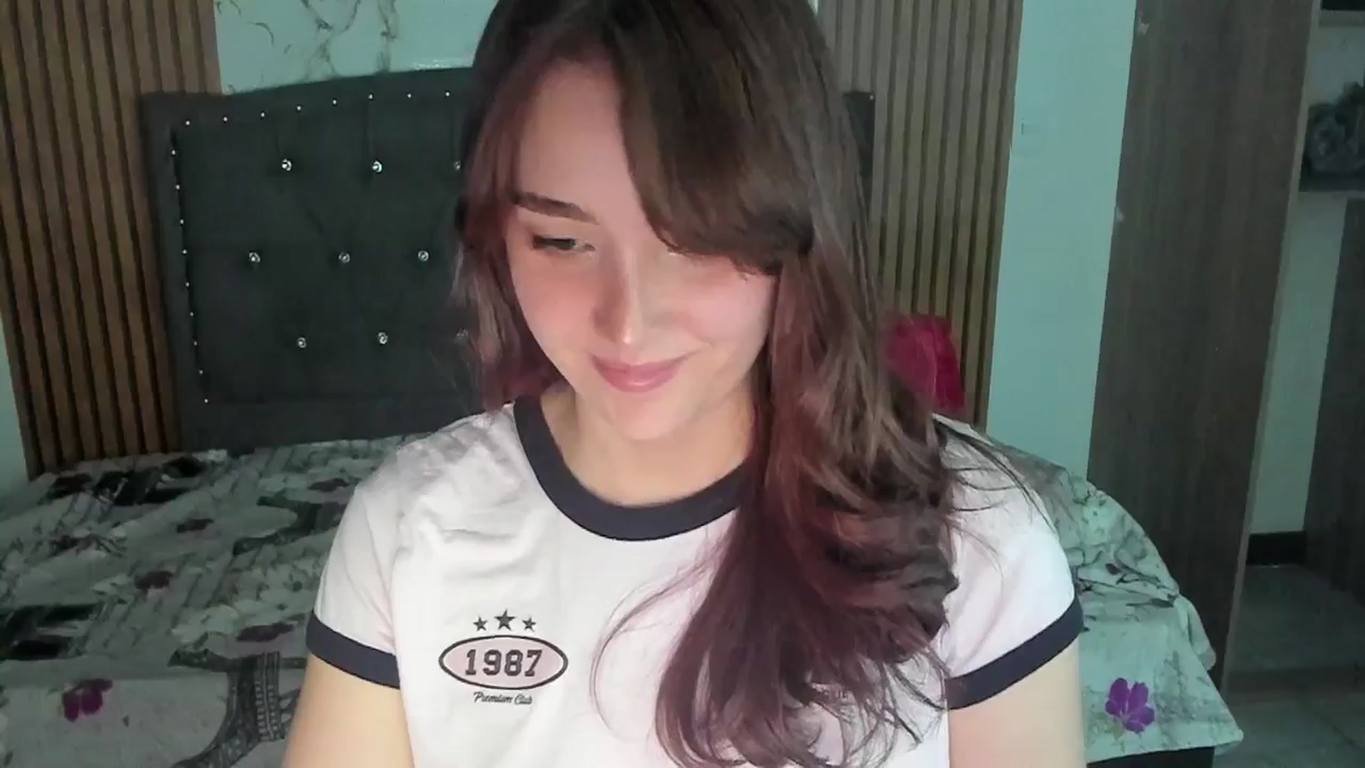 Gallery image thumbnail from LittleSofiG's myfreecams stream on, 03/12/2026, 06:07 image 15 of 20