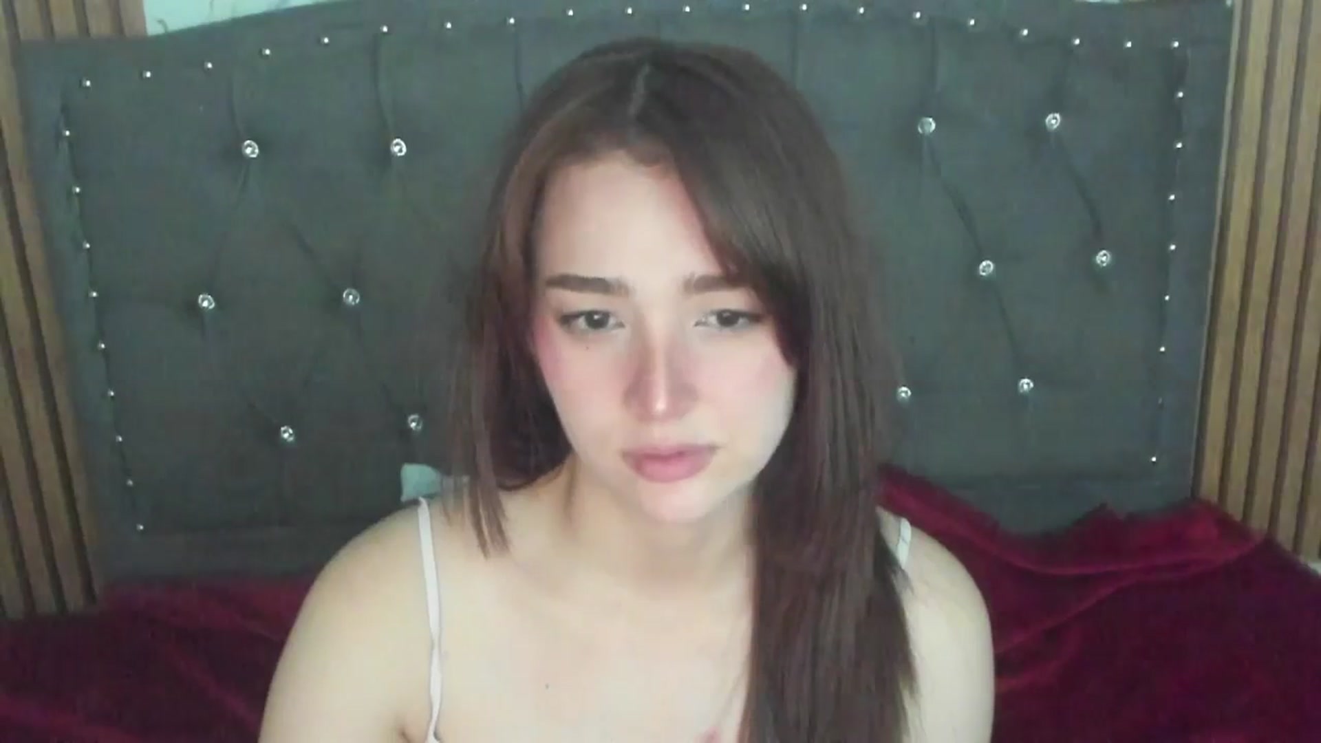 Gallery image thumbnail from LittleSofiG's myfreecams stream on, 04/03/2026, 06:17 image 13 of 20