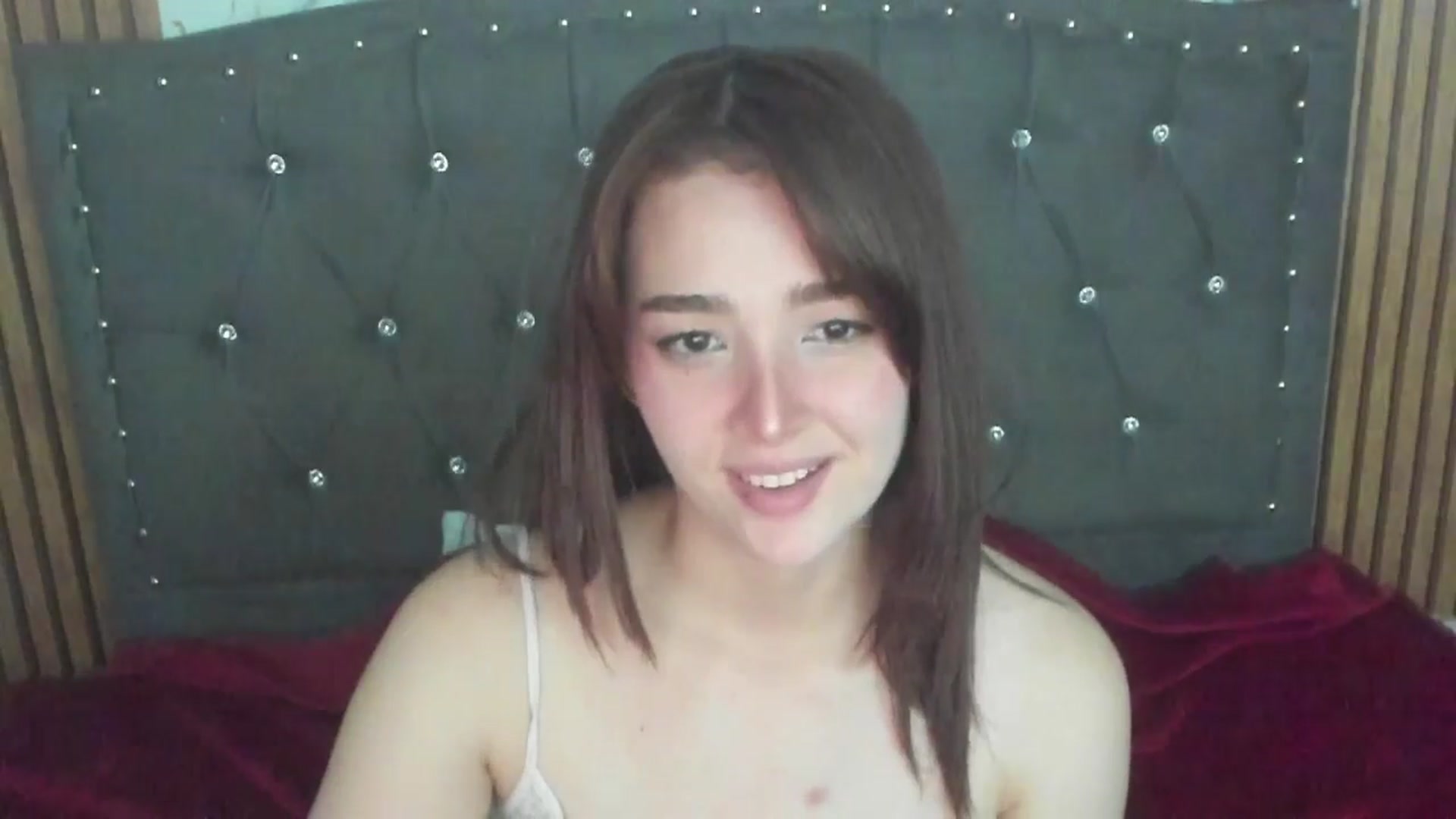 Gallery image thumbnail from LittleSofiG's myfreecams stream on, 04/03/2026, 06:17 image 14 of 20