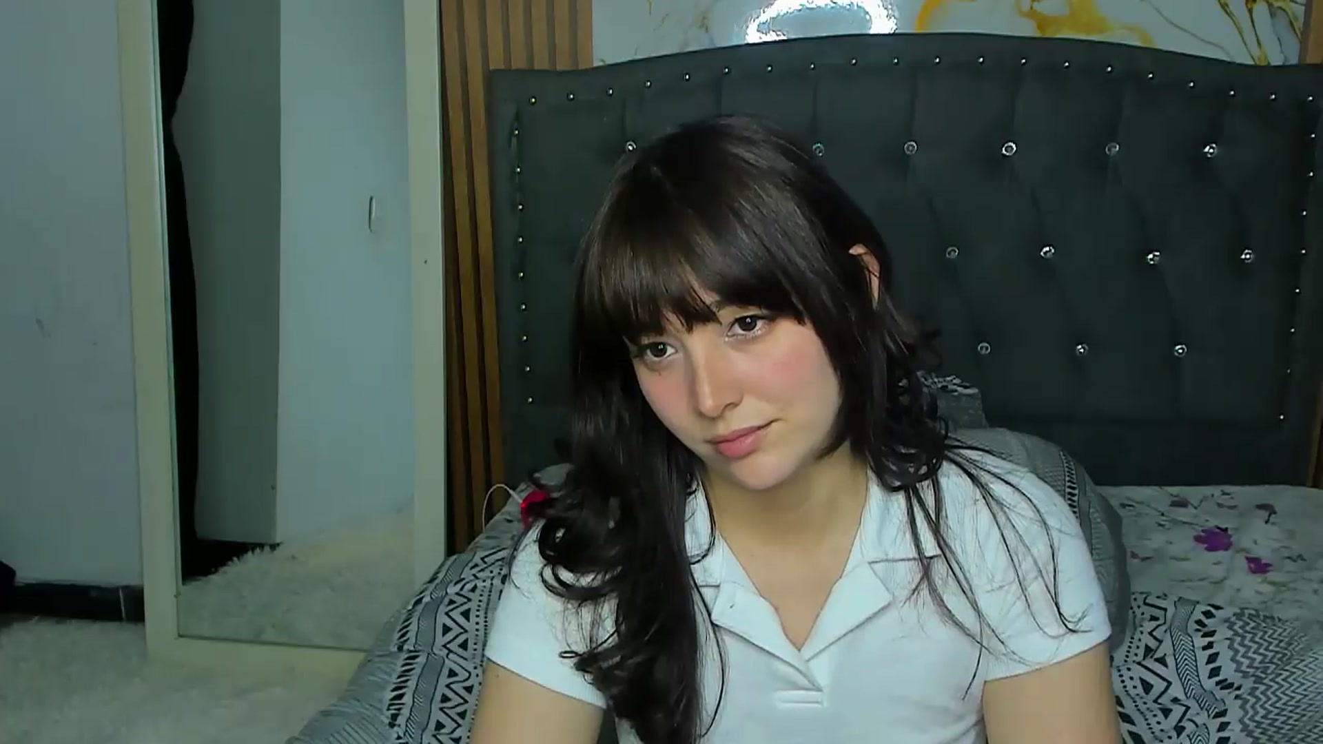 Gallery image thumbnail from LittleSofiG's myfreecams stream on, 08/14/2026, 06:06 image 17 of 20