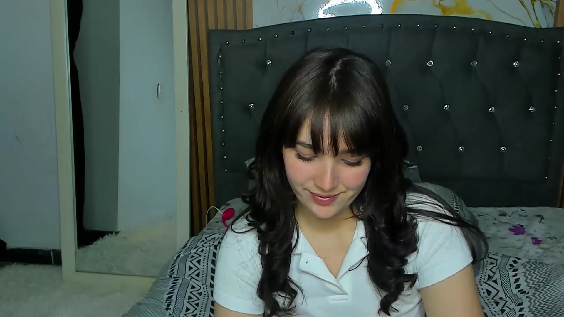 Gallery image thumbnail from LittleSofiG's myfreecams stream on, 08/14/2026, 06:06 image 3 of 20