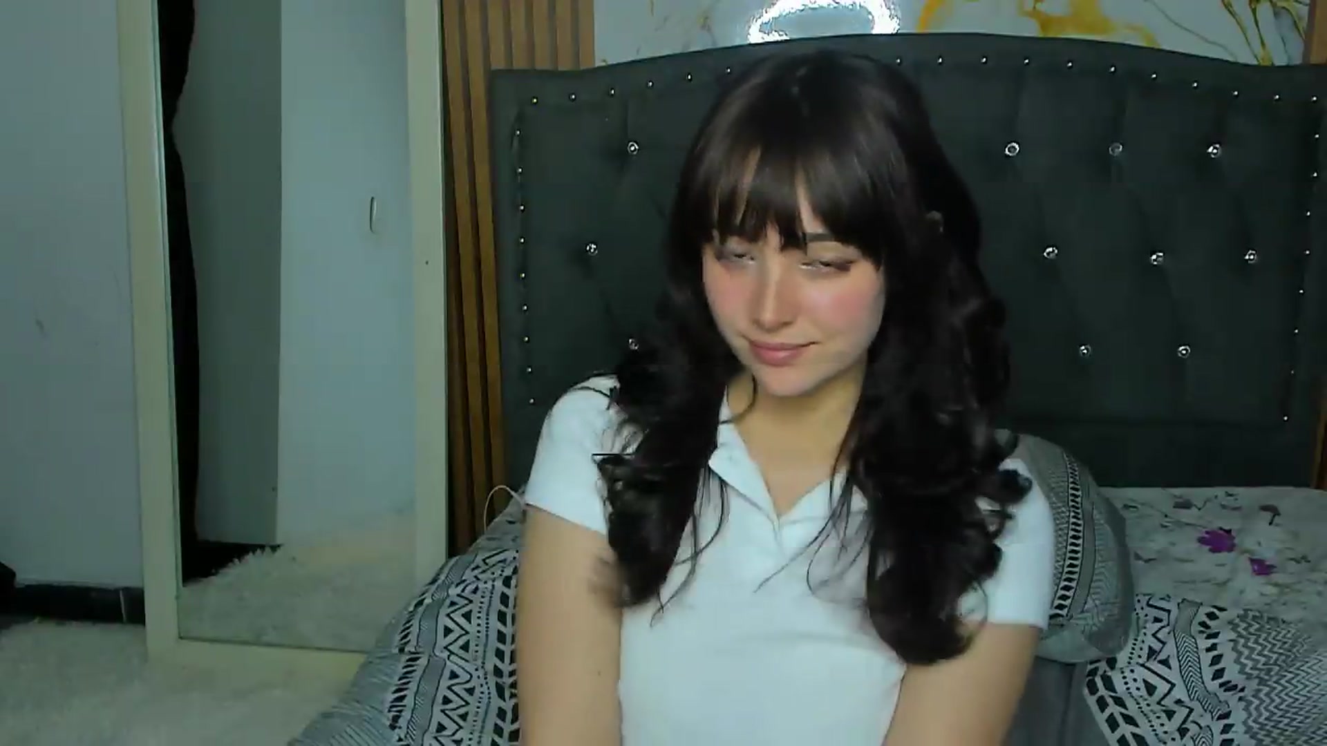 Gallery image thumbnail from LittleSofiG's myfreecams stream on, 08/14/2026, 06:06 image 16 of 20