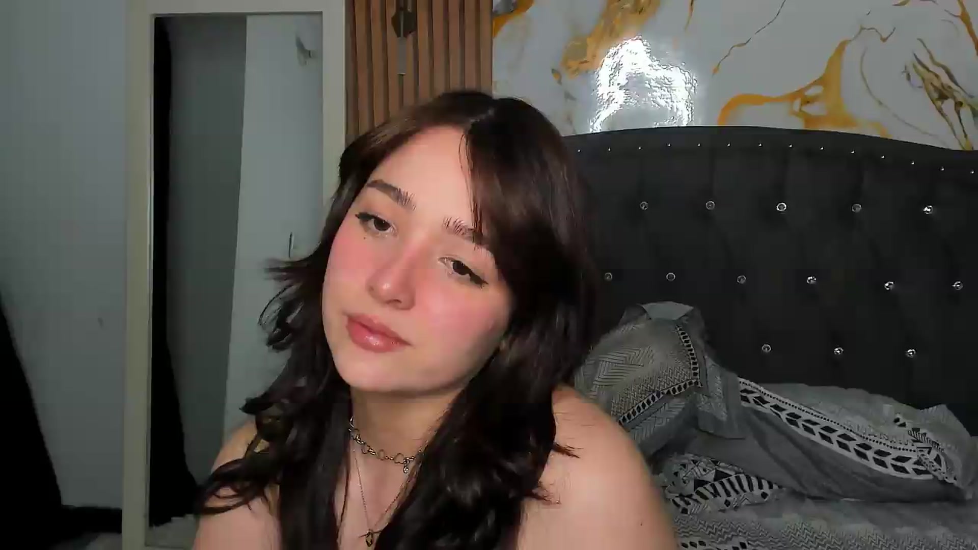 Gallery image thumbnail from LittleSofiG's myfreecams stream on, 09/08/2026, 04:52 image 2 of 20