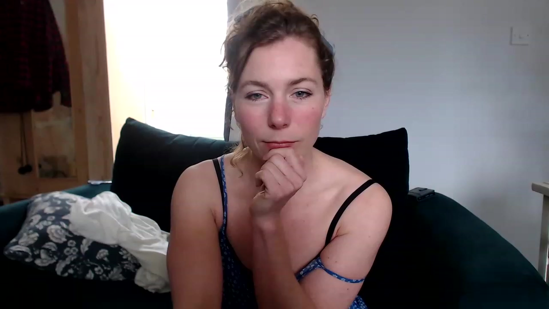 Gallery image thumbnail from LittleTabby's myfreecams stream on, 04/22/2023, 11:43 image 18 of 20