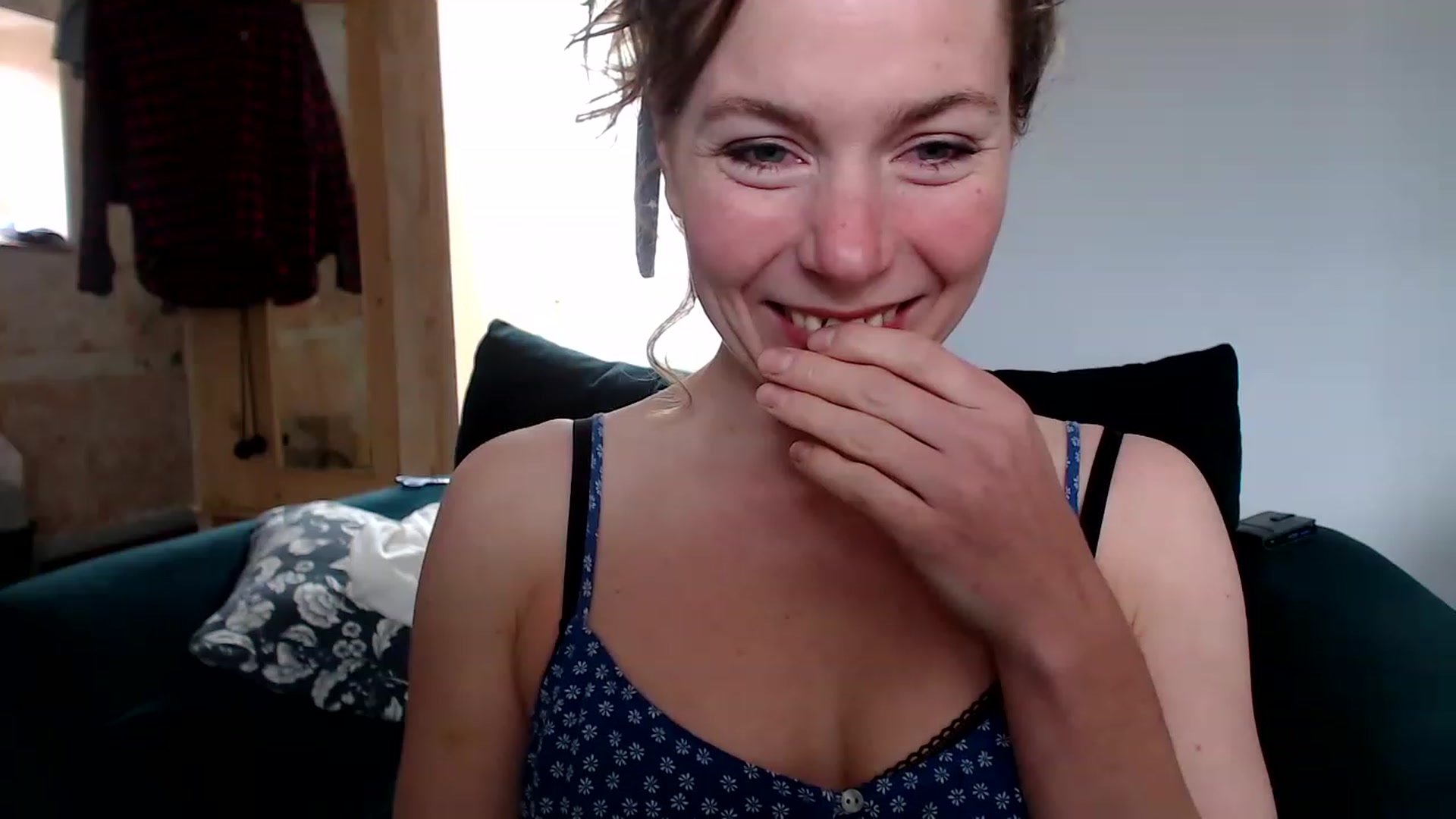 Gallery image thumbnail from LittleTabby's myfreecams stream on, 04/22/2023, 11:43 image 19 of 20