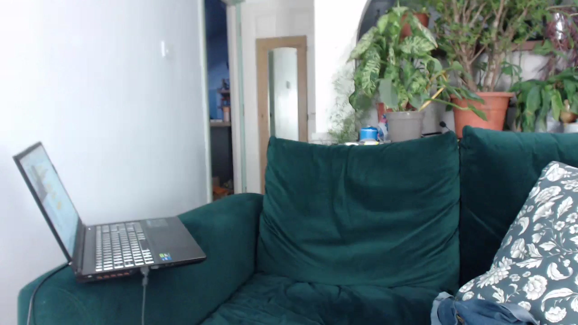 Gallery image thumbnail from LittleTabby's myfreecams stream on, 07/17/2024, 20:33 image 10 of 20