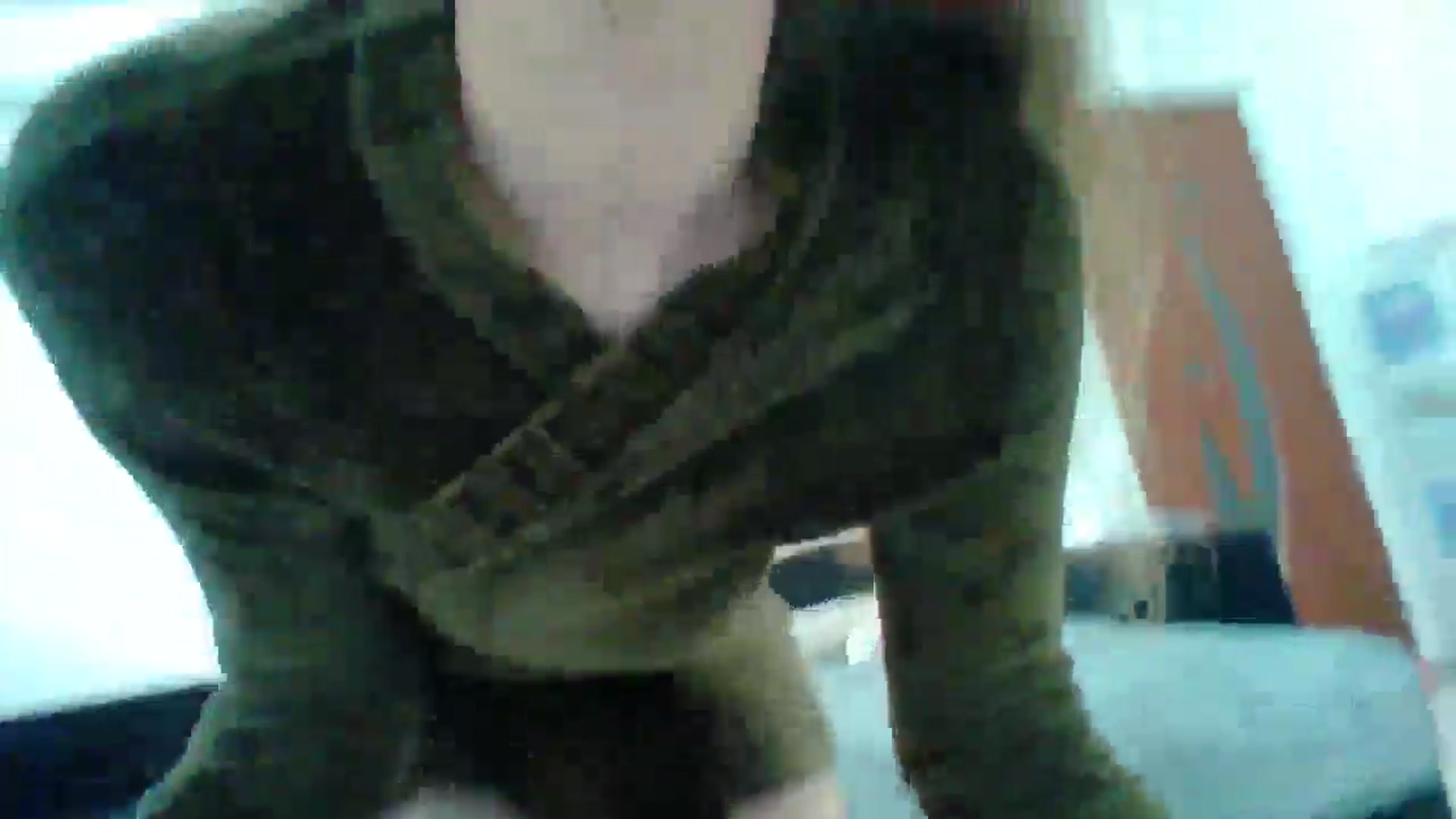 Gallery image thumbnail from LittleVirginX's myfreecams stream on, 05/13/2025, 11:21 image 12 of 20