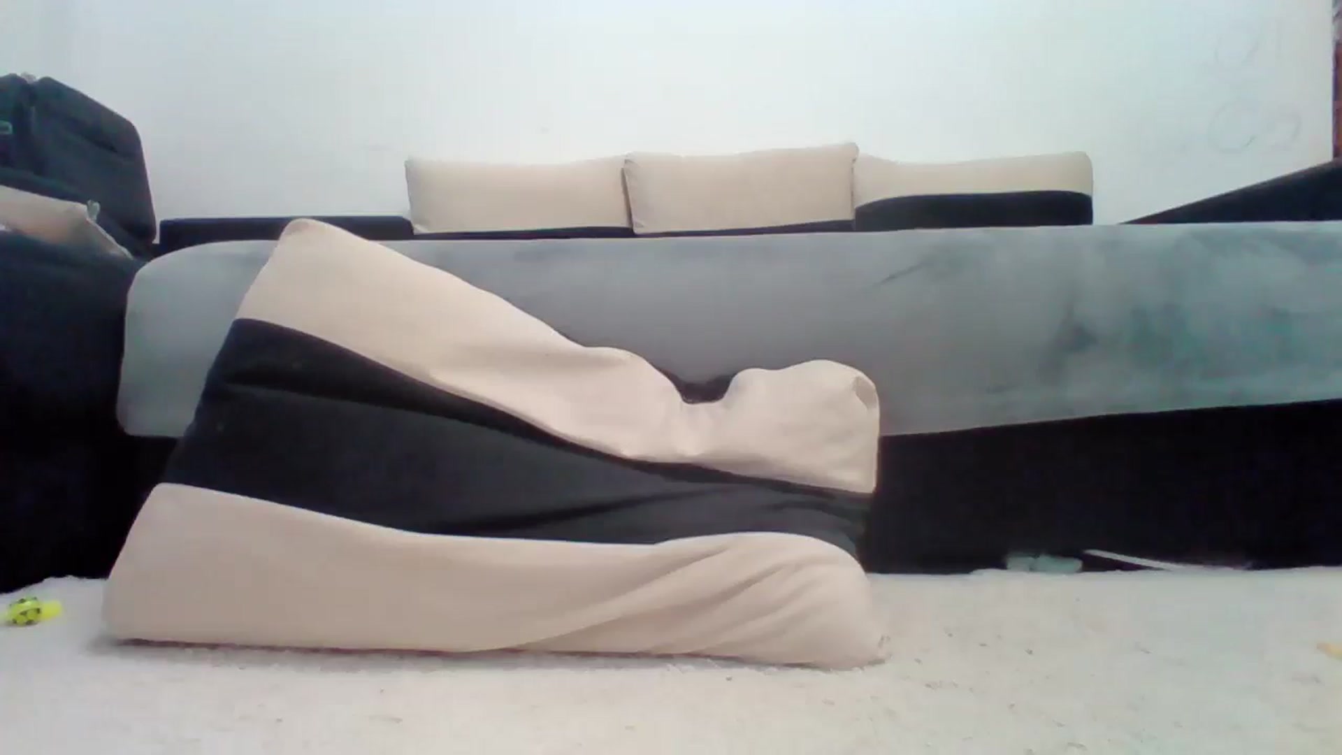 Gallery image thumbnail from LittleVirginX's myfreecams stream on, 05/18/2025, 11:40 image 20 of 20