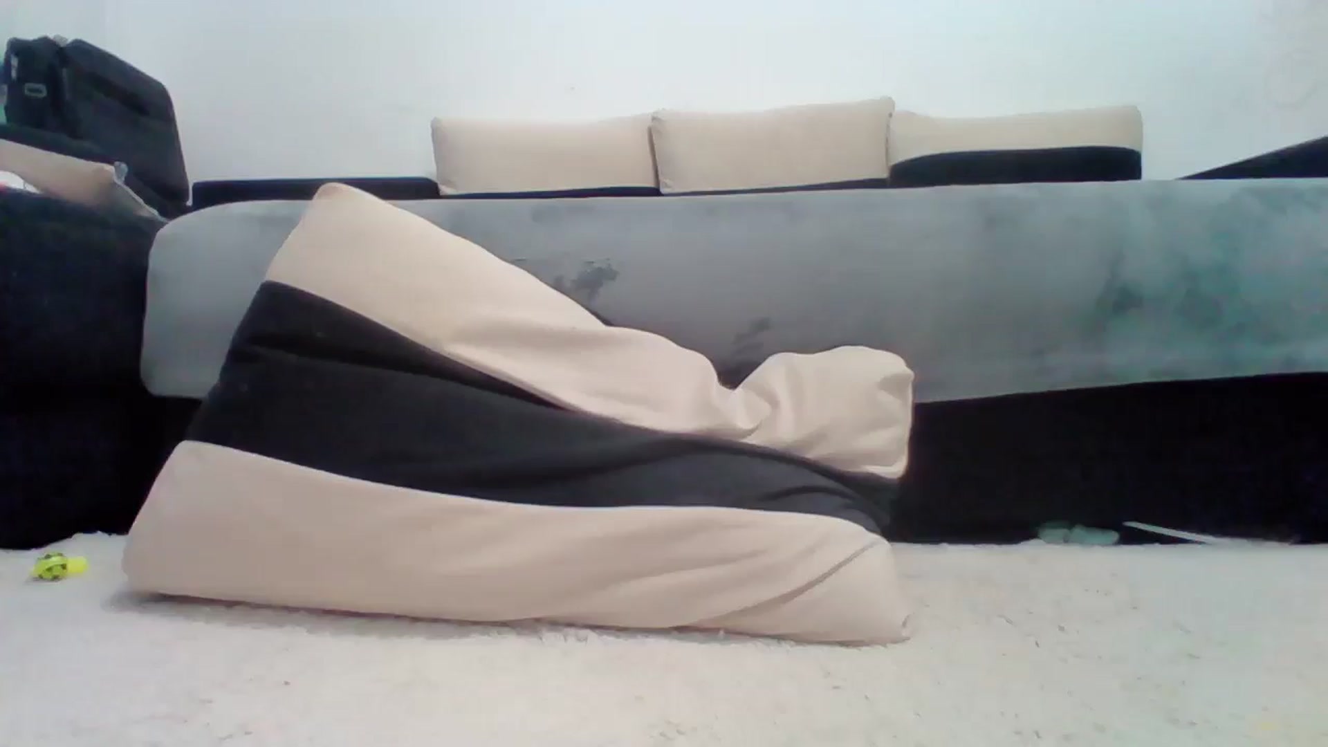 Gallery image thumbnail from LittleVirginX's myfreecams stream on, 05/18/2025, 12:28 image 9 of 20