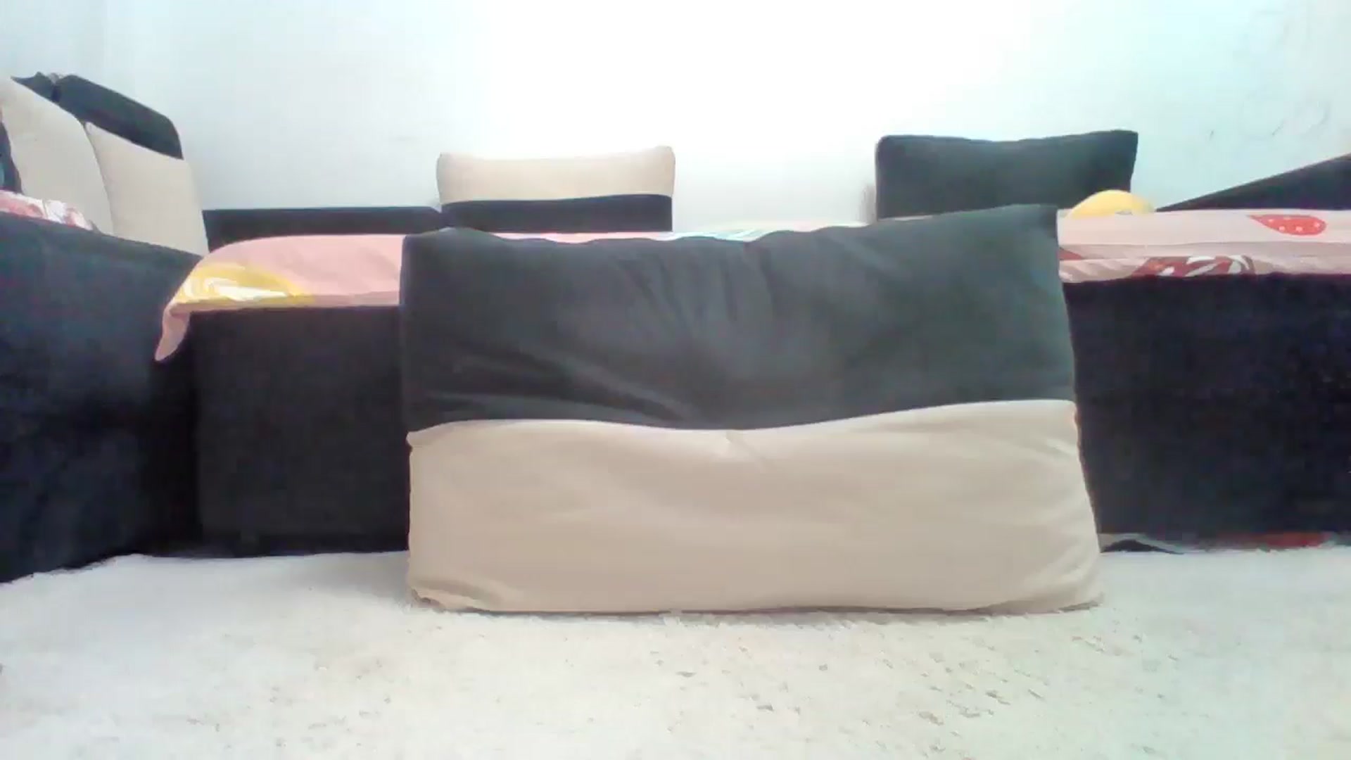 Gallery image thumbnail from LittleVirginX's myfreecams stream on, 05/18/2025, 20:03 image 13 of 20